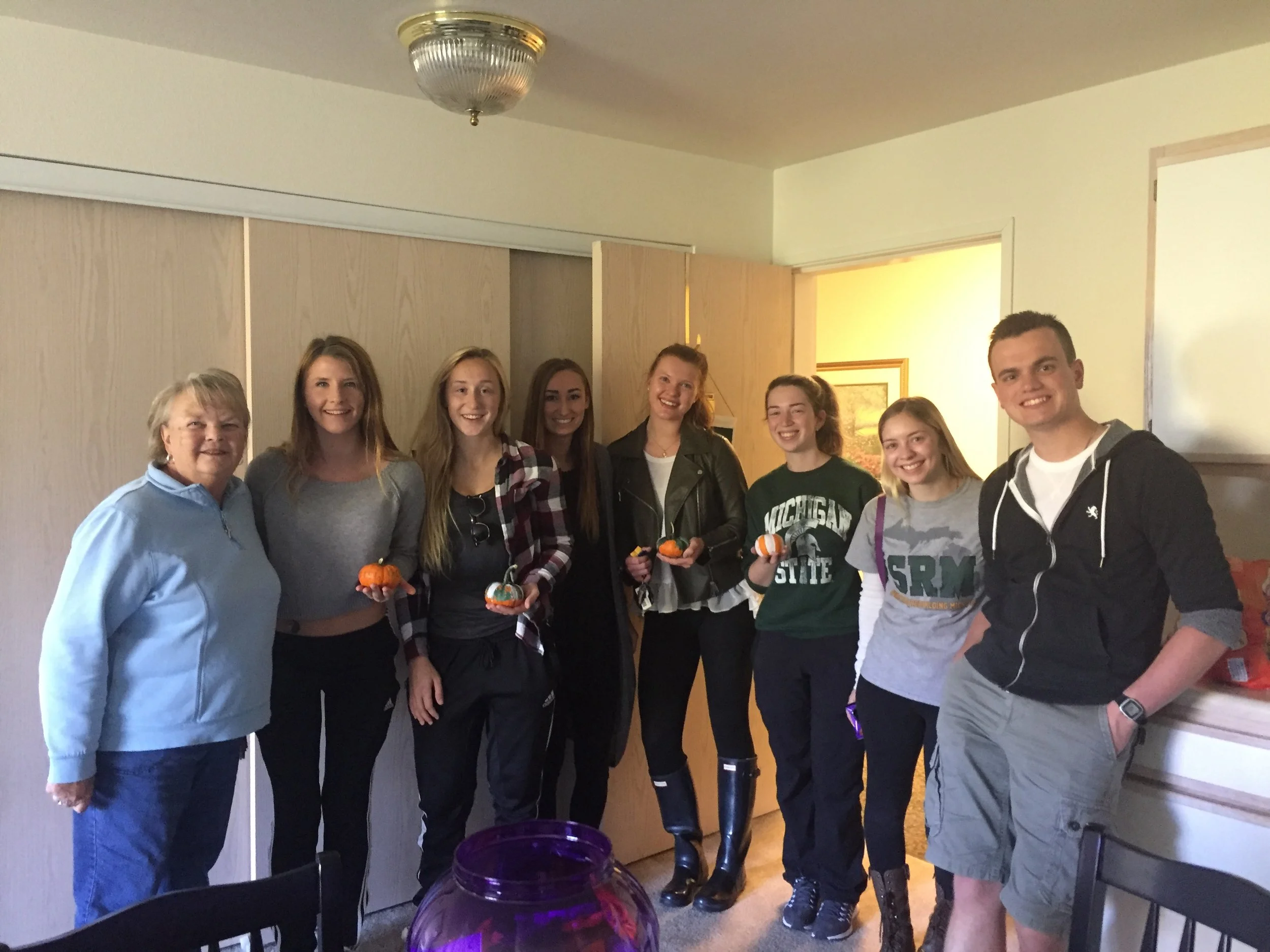 10%2F15.4 Donating Pumpkins.JPG