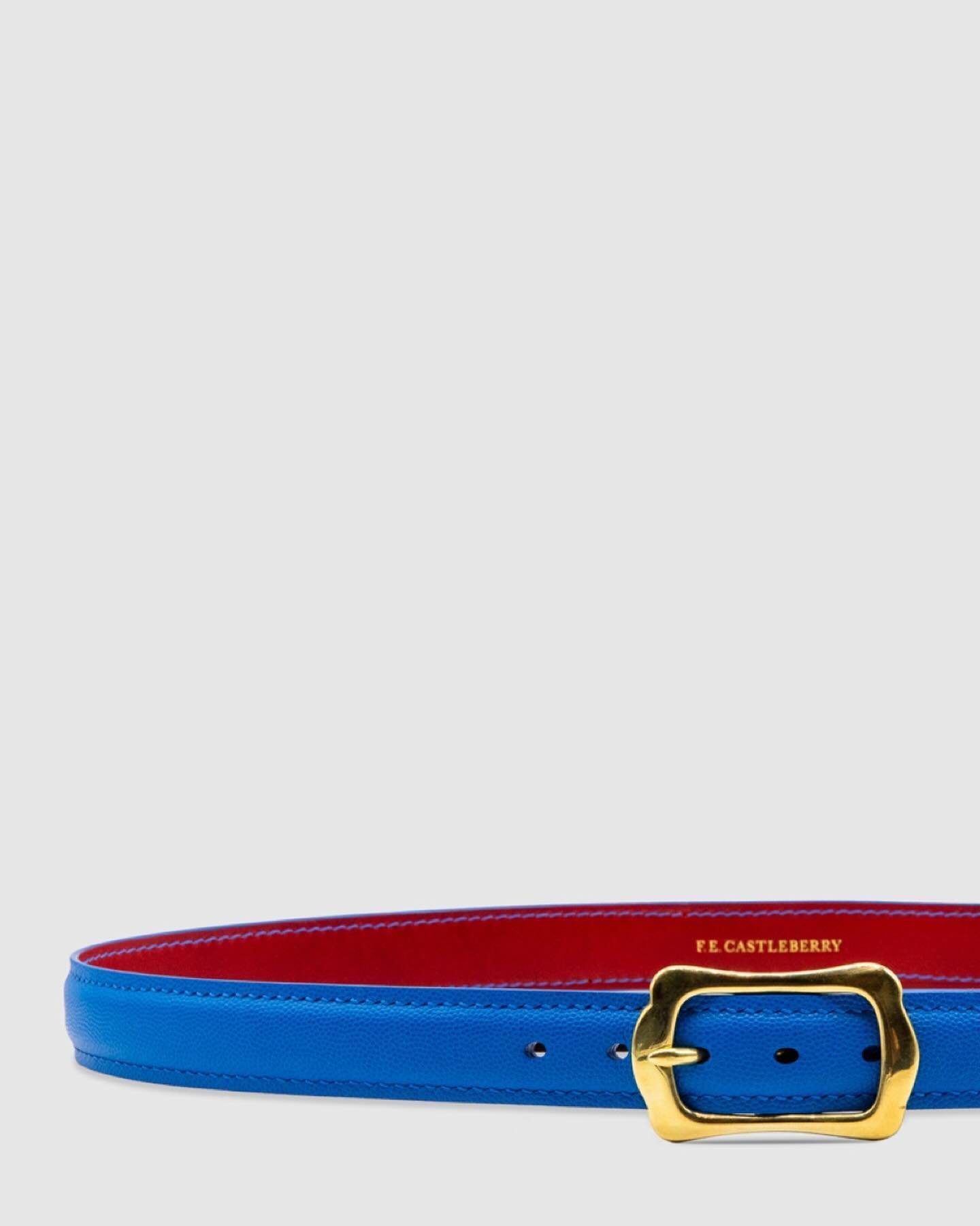 CROWN BUCKLE BELT

French caviar leather. English brass buckle. American spirit.

Made to order by hand in New York. 1&rdquo; wide. $850.
