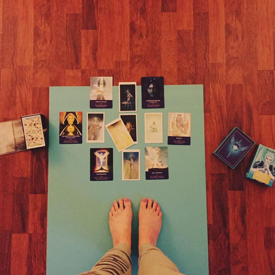 A morning Yoga + Tarot session with the Angel Prayers deck and the Fountain Tarot x