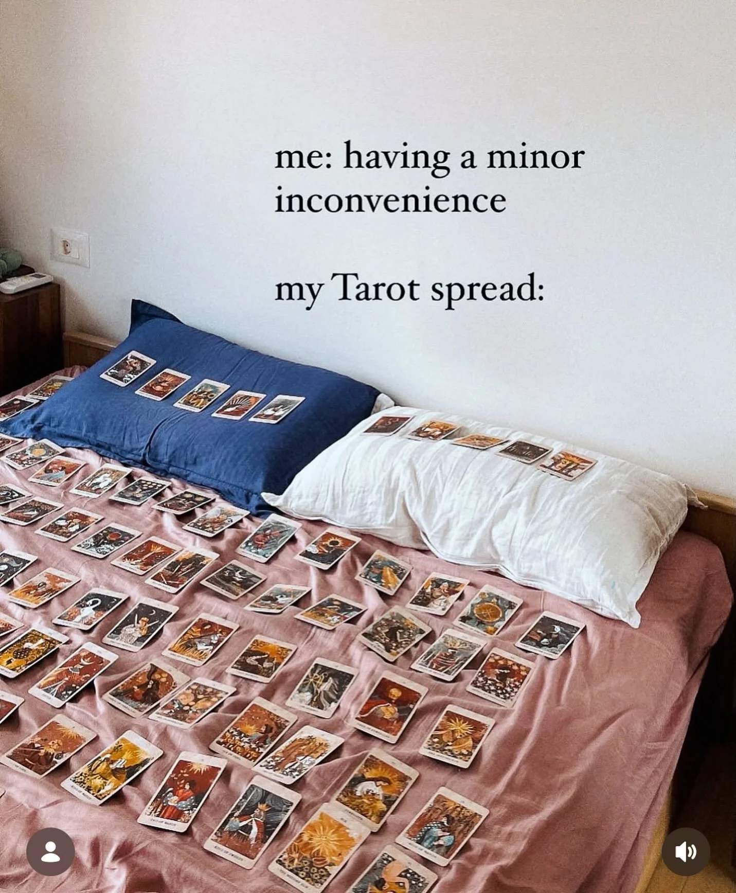I&rsquo;m available for tarot reading in October! 

😘💖💖💖