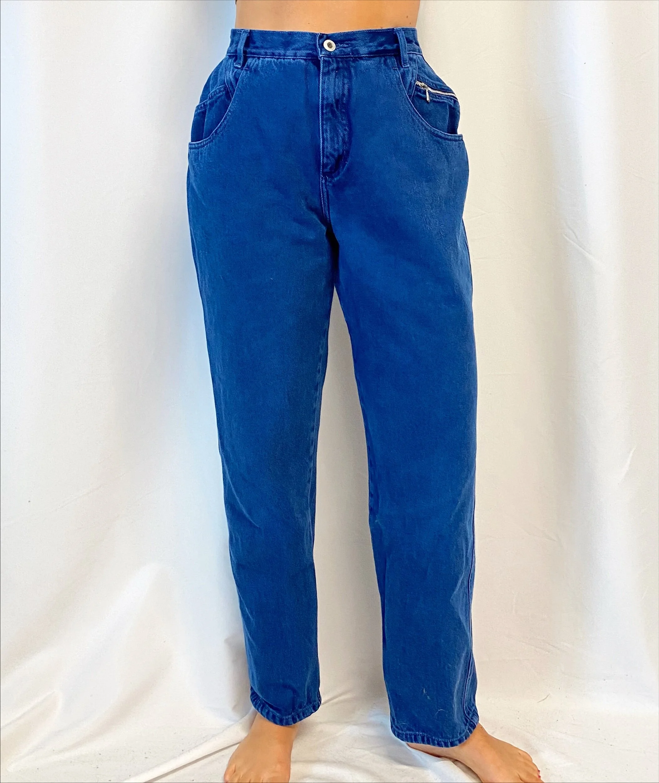 F6805287-9FF6-437B-928D-792F7099E4EC