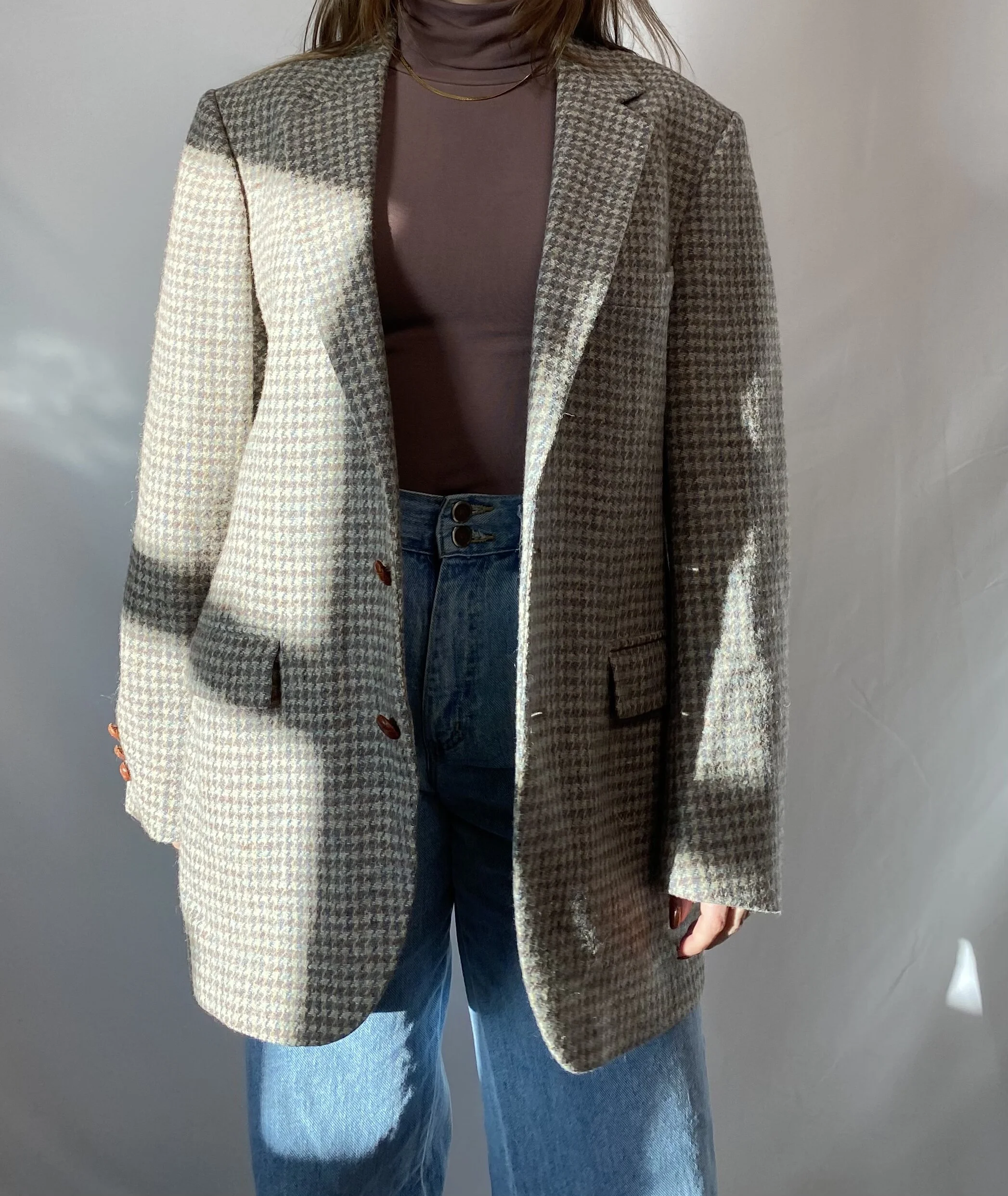 77796171-4A68-4C7E-A221-D0FF52398689