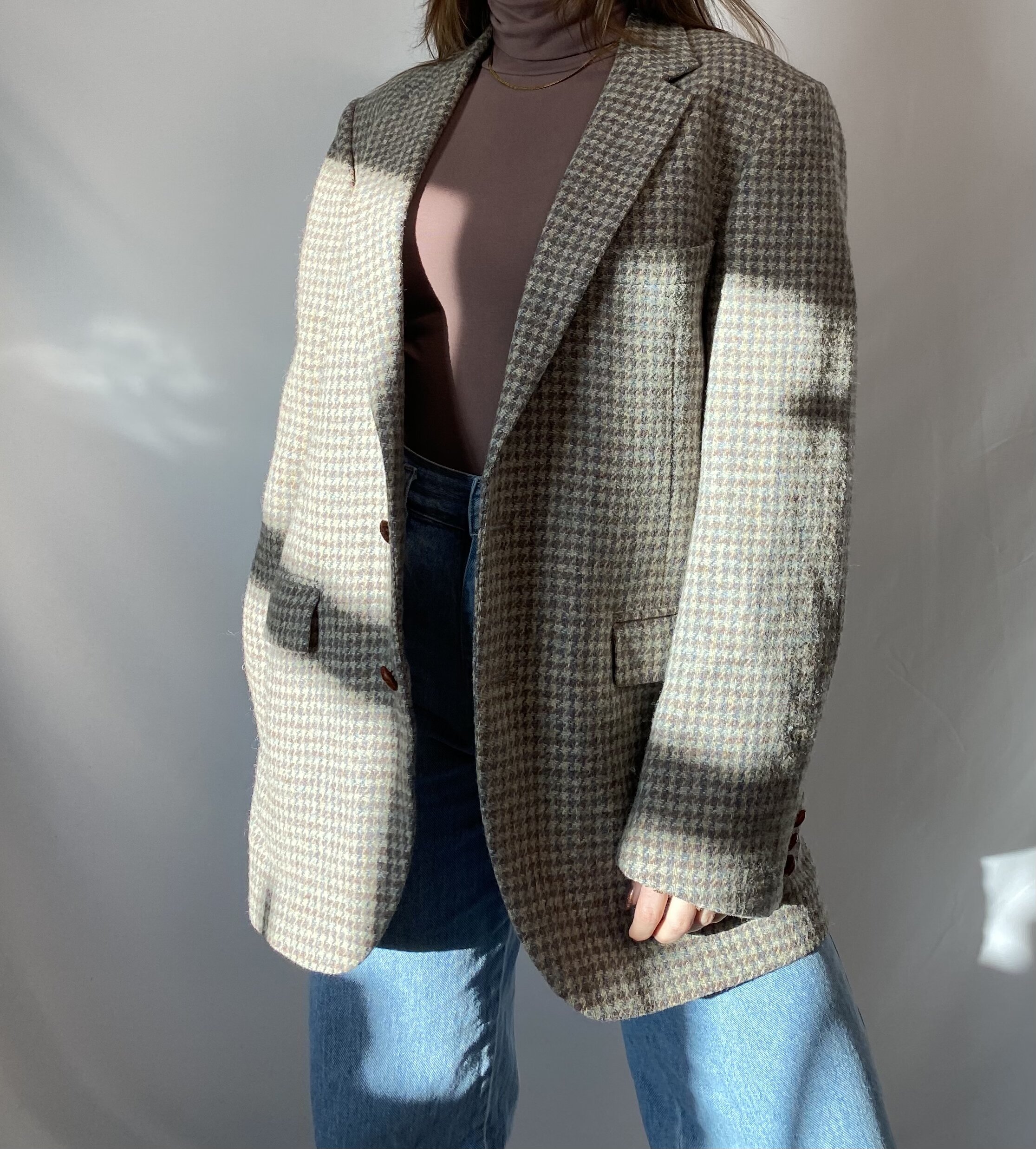 B9F77B64-7076-4978-B67B-E08A332C8C3B