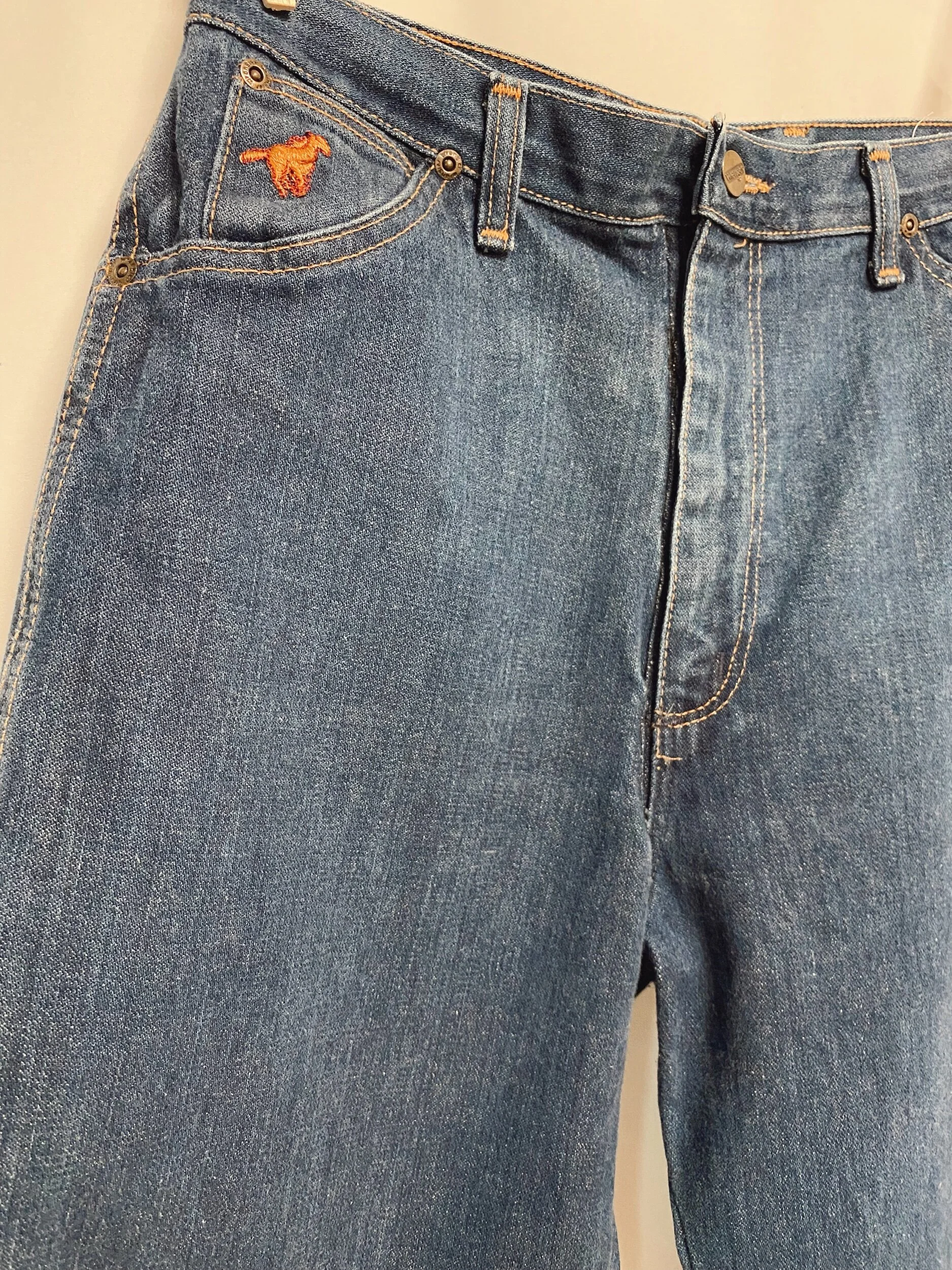 4B7CA670-D8F6-468F-ADBE-ED63120AADDB