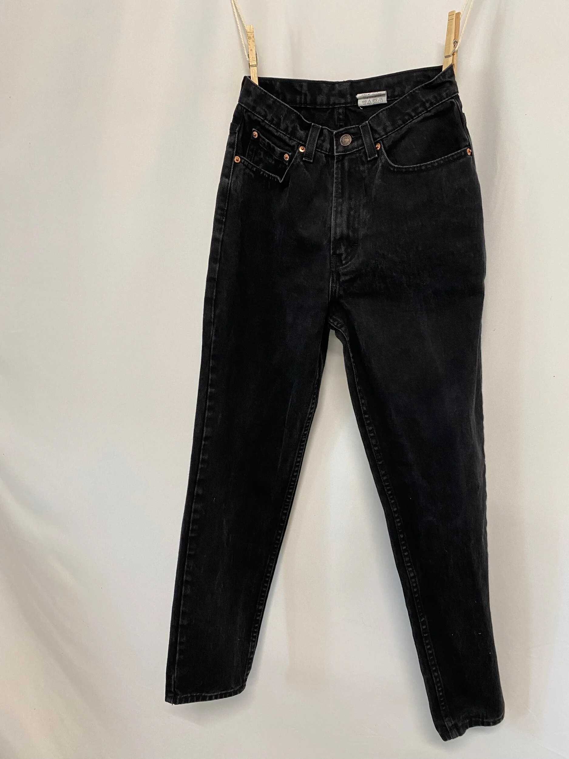 9025F39D-6E5B-4474-AF9A-F93B89305AEA