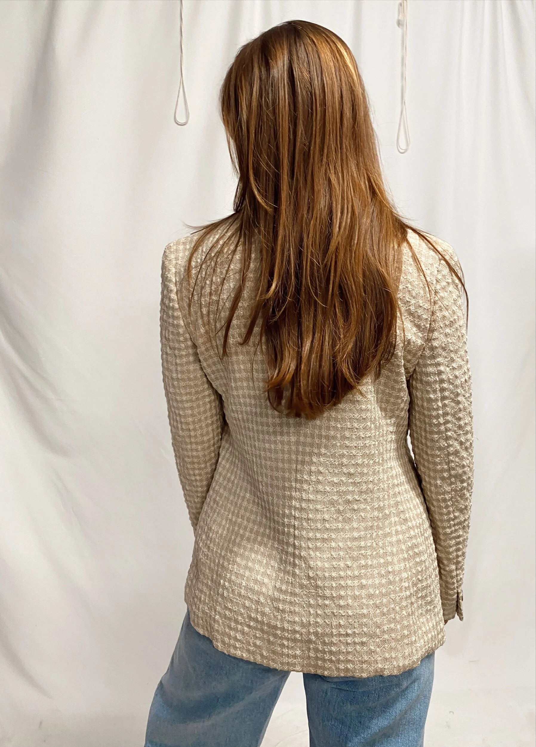 E5A70CB7-B138-4F53-8307-521B39AC35DC