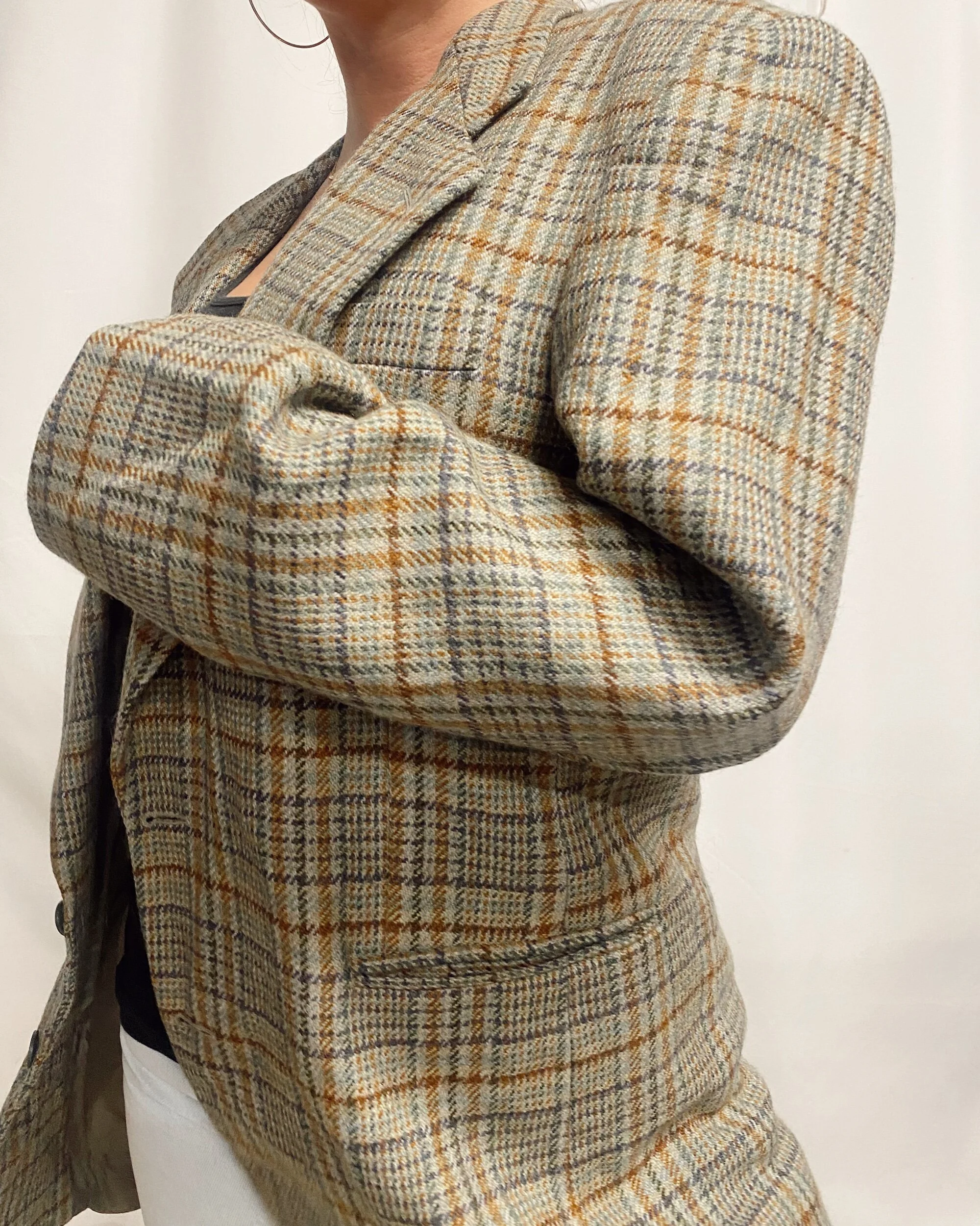 E0148196-8078-4398-89BC-CEB75B69D4B5