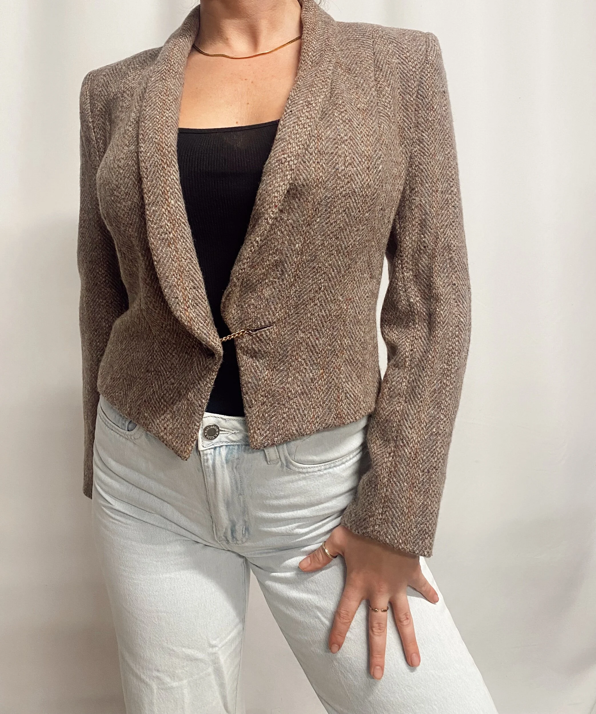 F4E908D6-F53C-4E03-8127-4DF74A122486