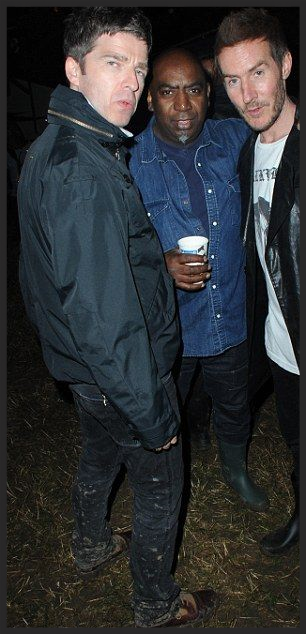 3D and Noel Gallagher pictured together at last year’s Glastonbury after Massive Attack’s live set. More info about Battle Box 004 from Vinyl Factory .