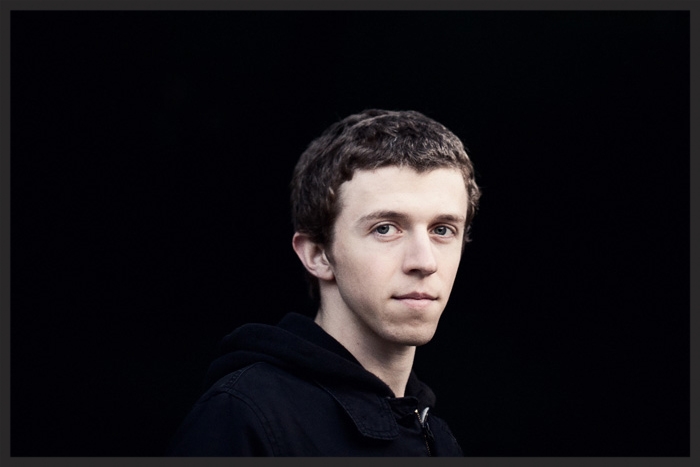 Brighton based electronic producer, Guy Andrews , remixed Battle Box 001 for its single release on vinyl.