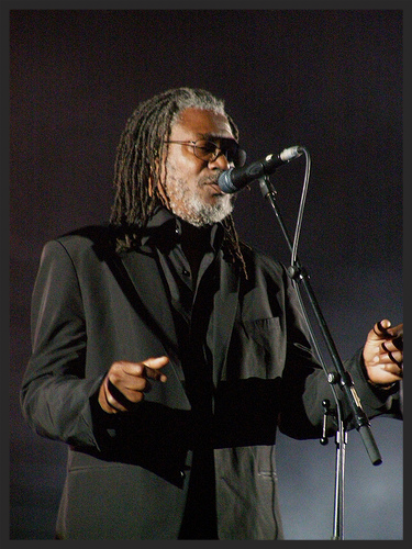 Horace Andy performing Angel from the 2008 tour.