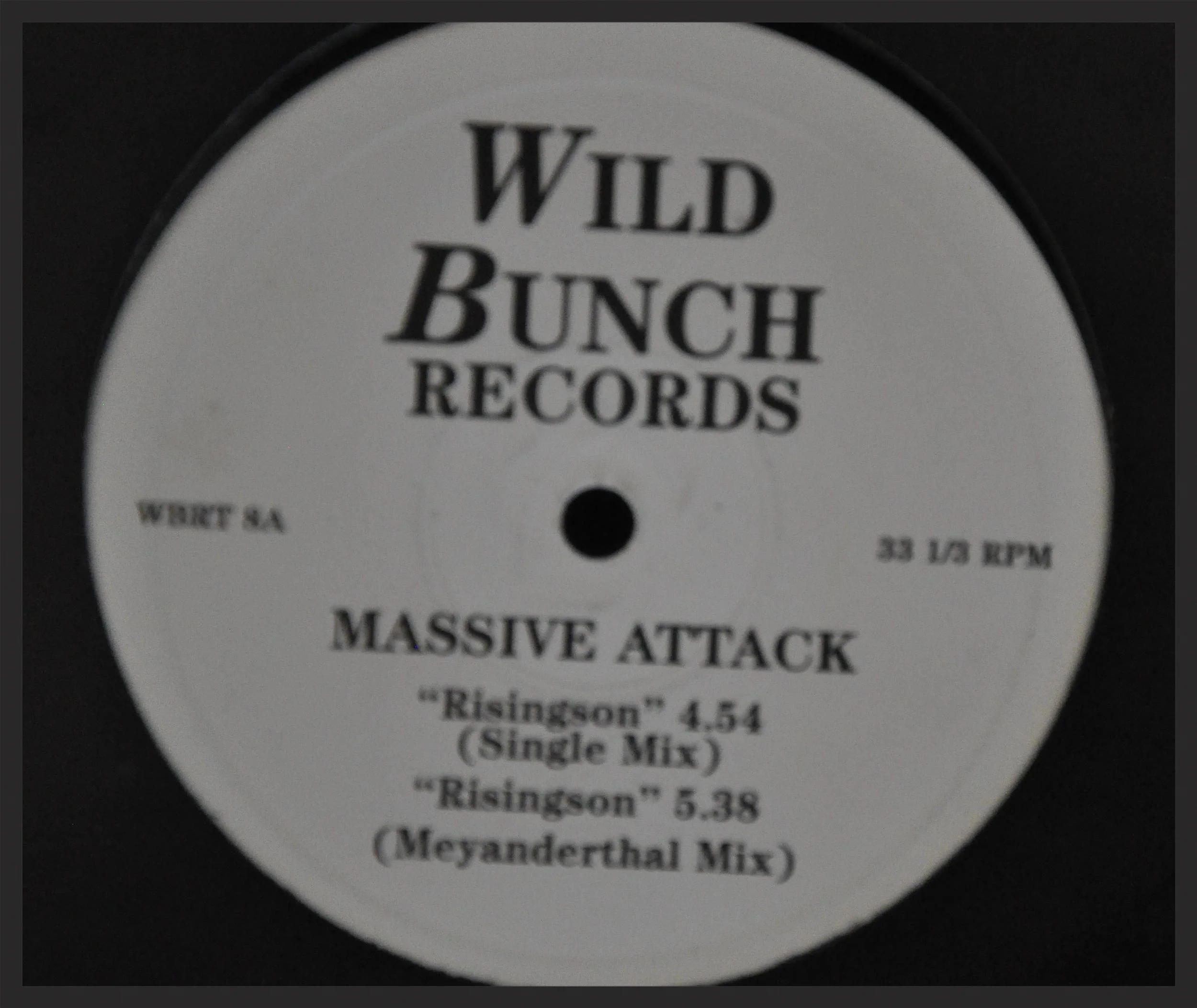risingsonukpromovinyl1-1304253265.jpg