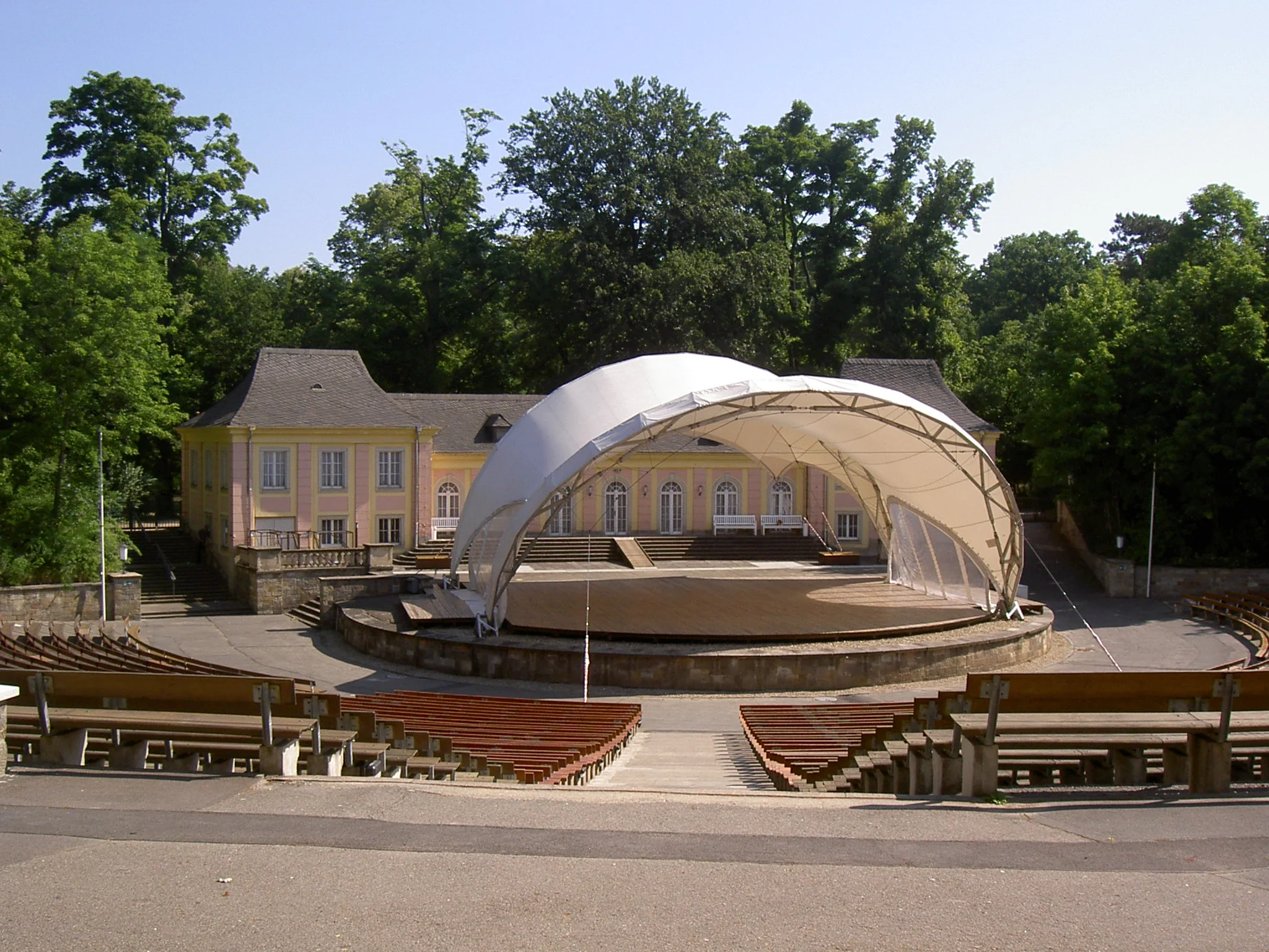 Junge Garde Dresden Germany Massiveattack Ie