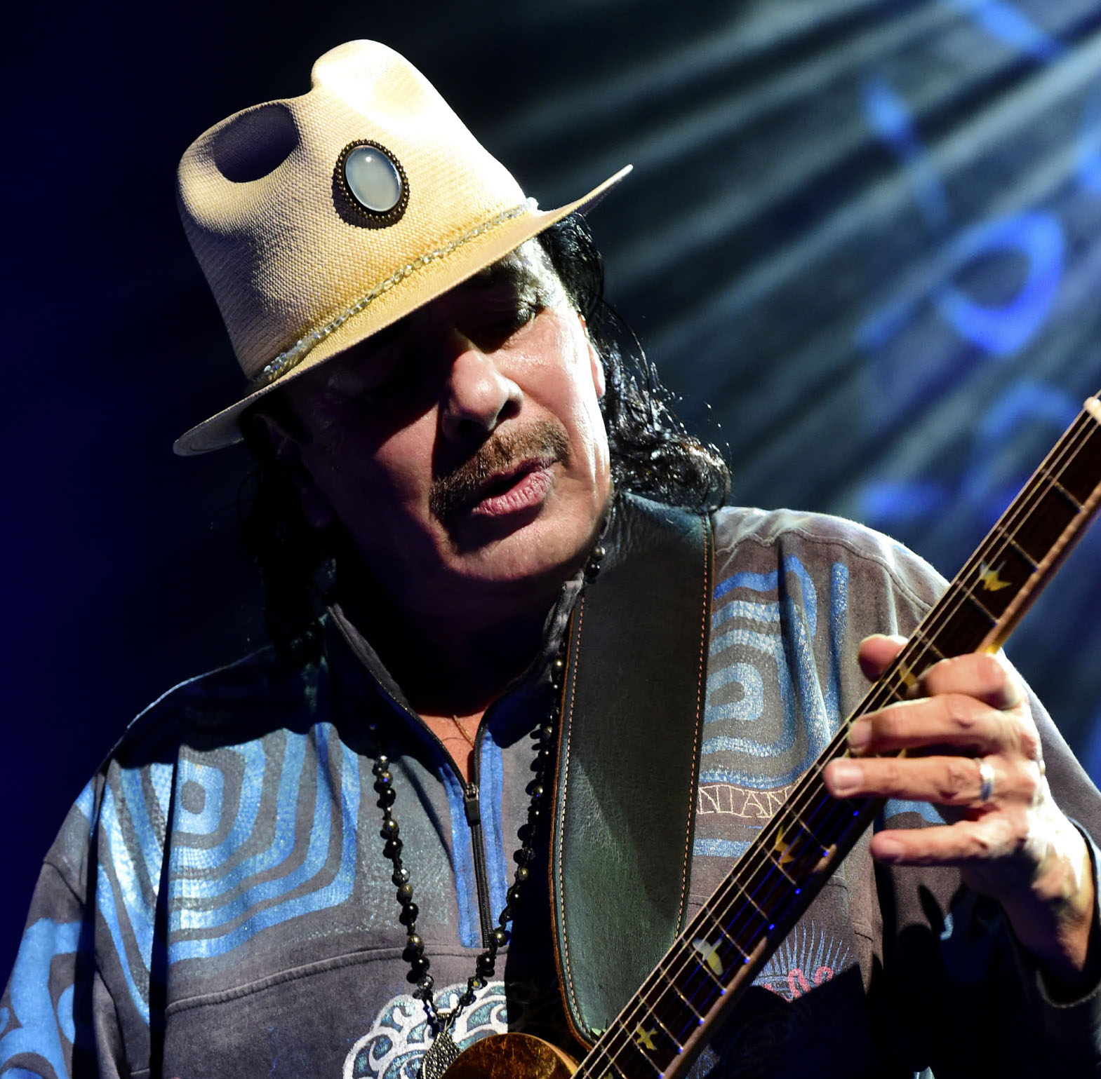 carlos santana 2017