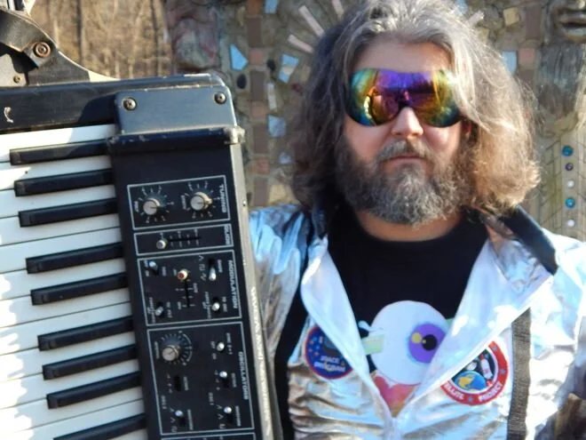 INTERVIEW: Headeye dials up a musical love connection on Facebook-inspired new single