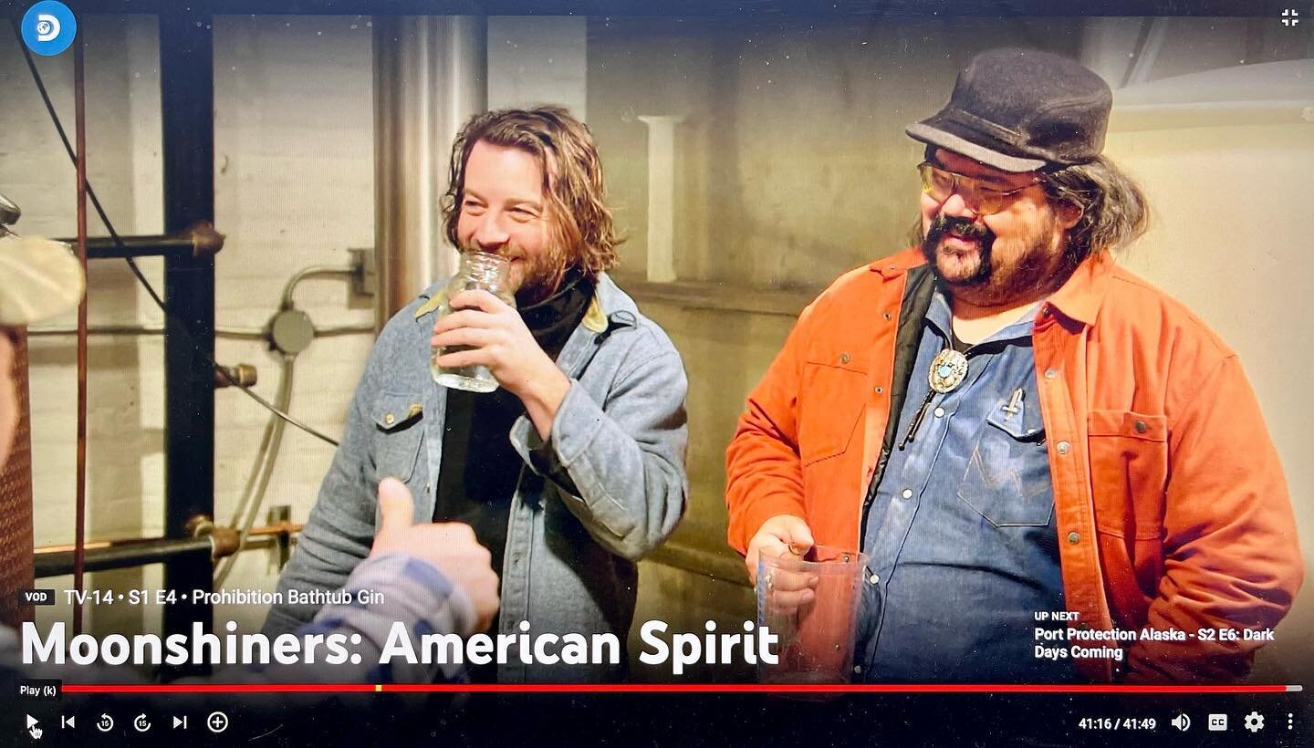 It was a fun day.  Tim and Tickle are genuine guys.  Thanks for highlighting us.
The show is on Discovery and is called Moonshiners: American Spirit
S1 E4
@tim.smith.spirits 
@officialmoonshinertickle
#letherbee #letherbeegin #moonshiners
🤍