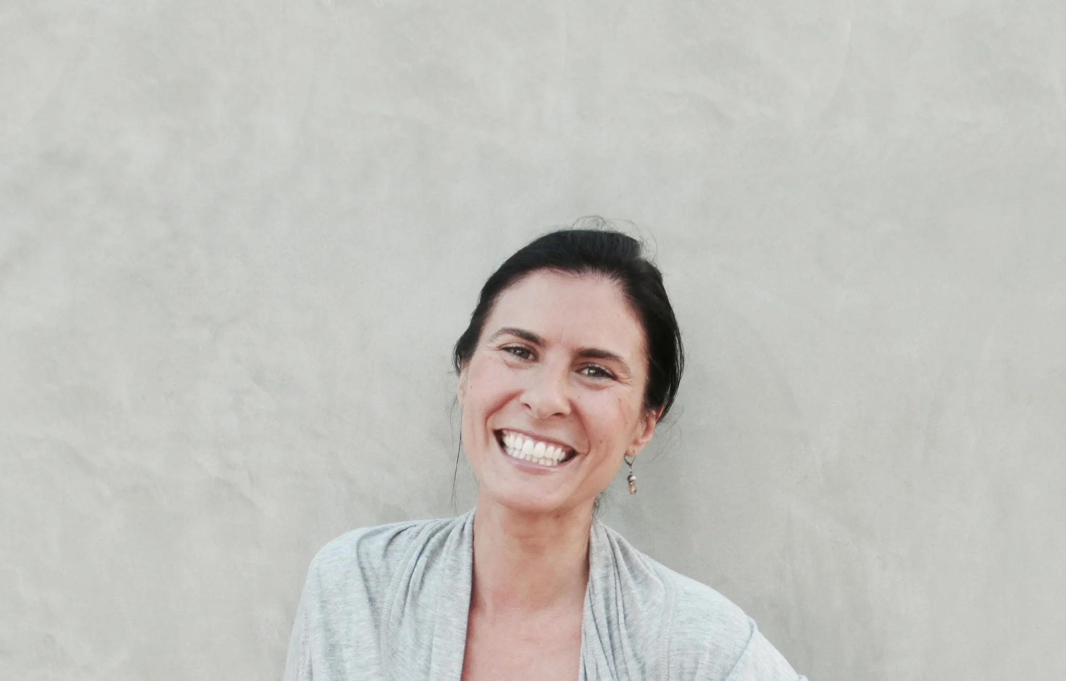 Ayurvedic practitioner, educator and counselor, Gianna offers guidance for the inward journey. Her approach is based primarily upon the 5000 year old Vedic science of mind body health, including yoga and Ayurveda, 'The Science of Life'.&nbsp;Gianna …