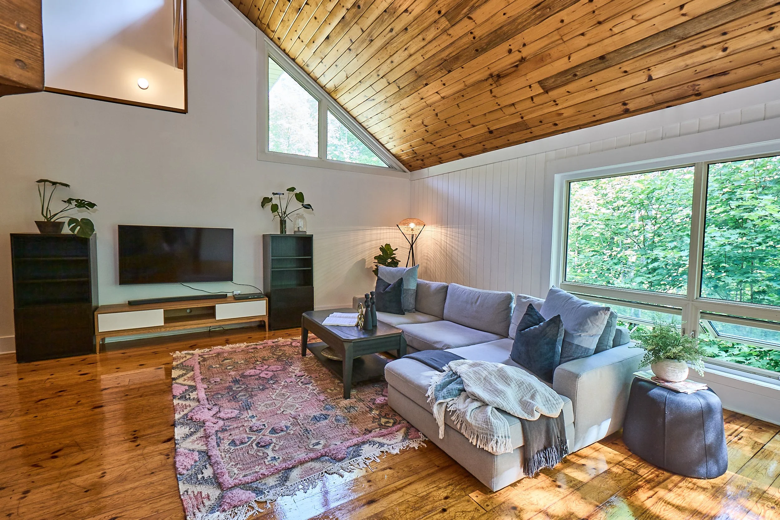 869 N Mary Lk Rd-012-08-25.jpg