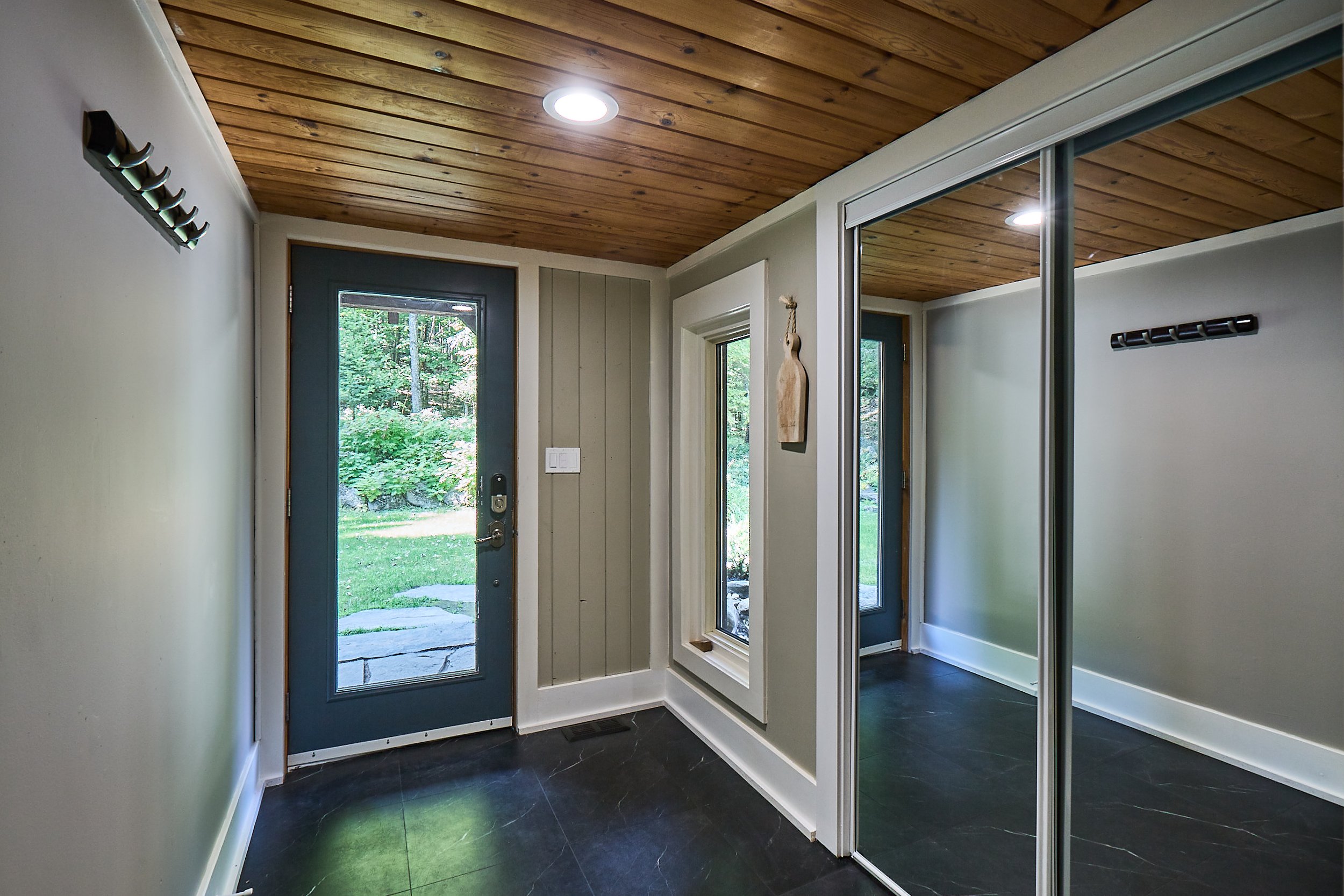 869 N Mary Lk Rd-025-08-25.jpg