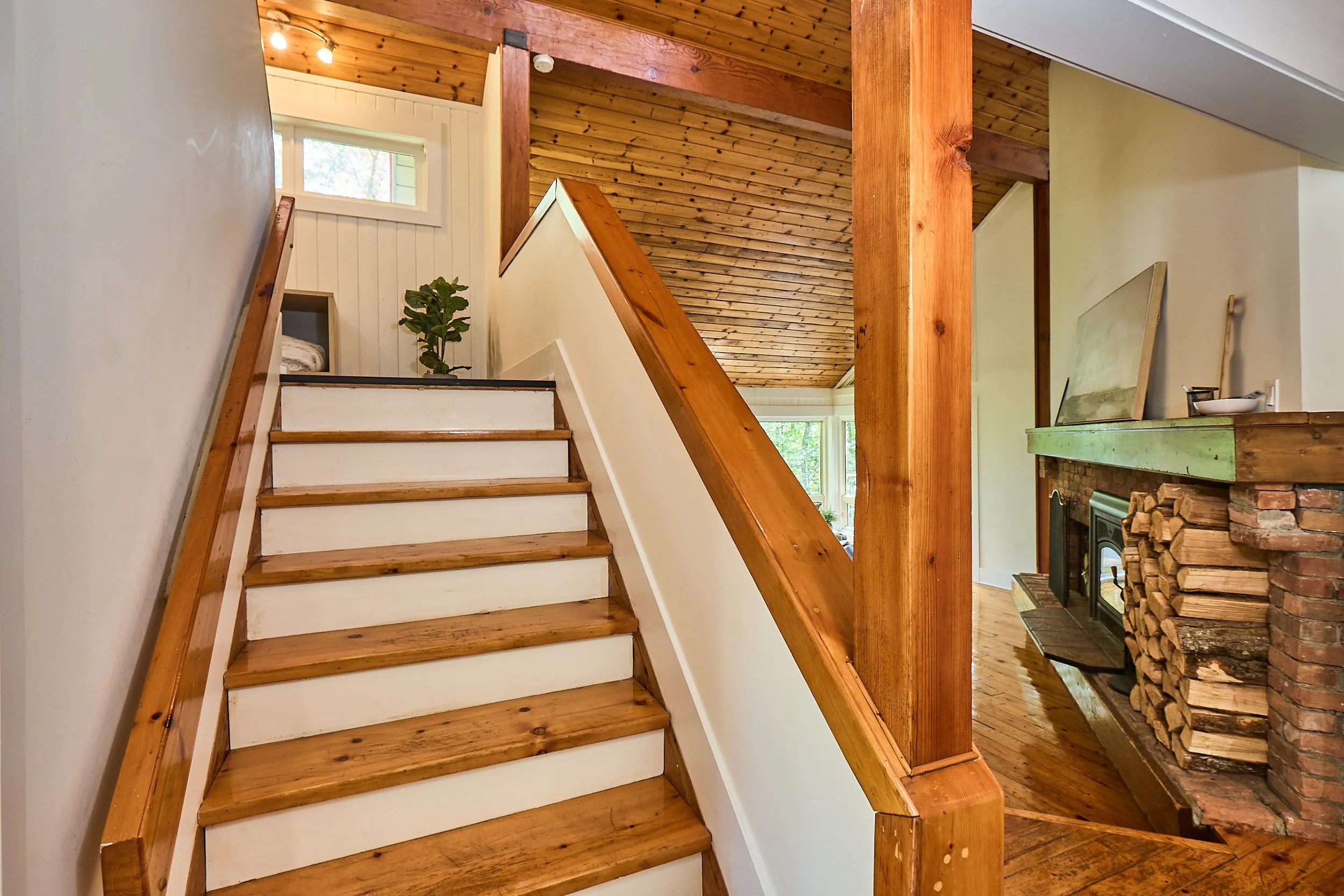 869 N Mary Lk Rd-029-08-25.jpg