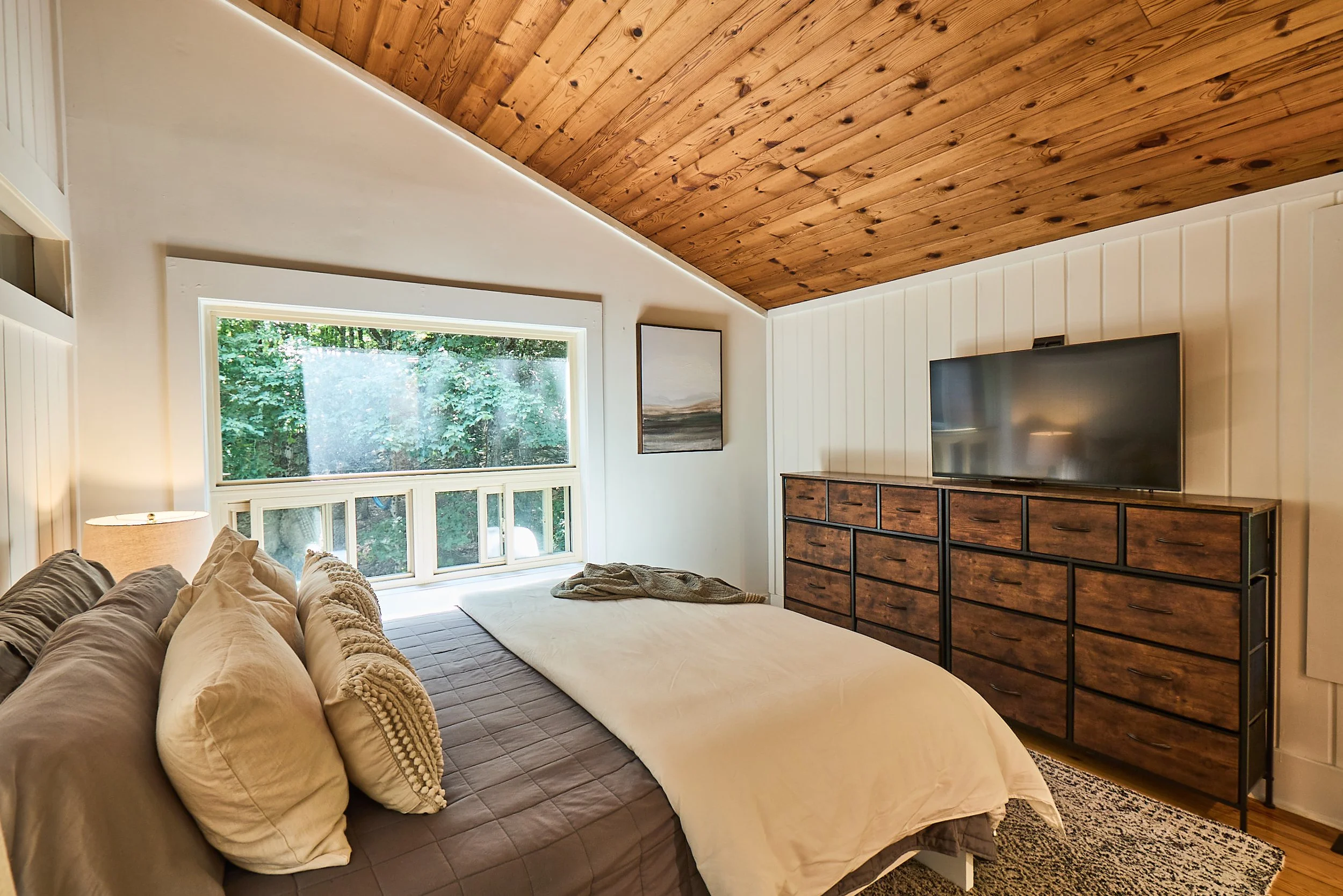 869 N Mary Lk Rd-038-08-25.jpg