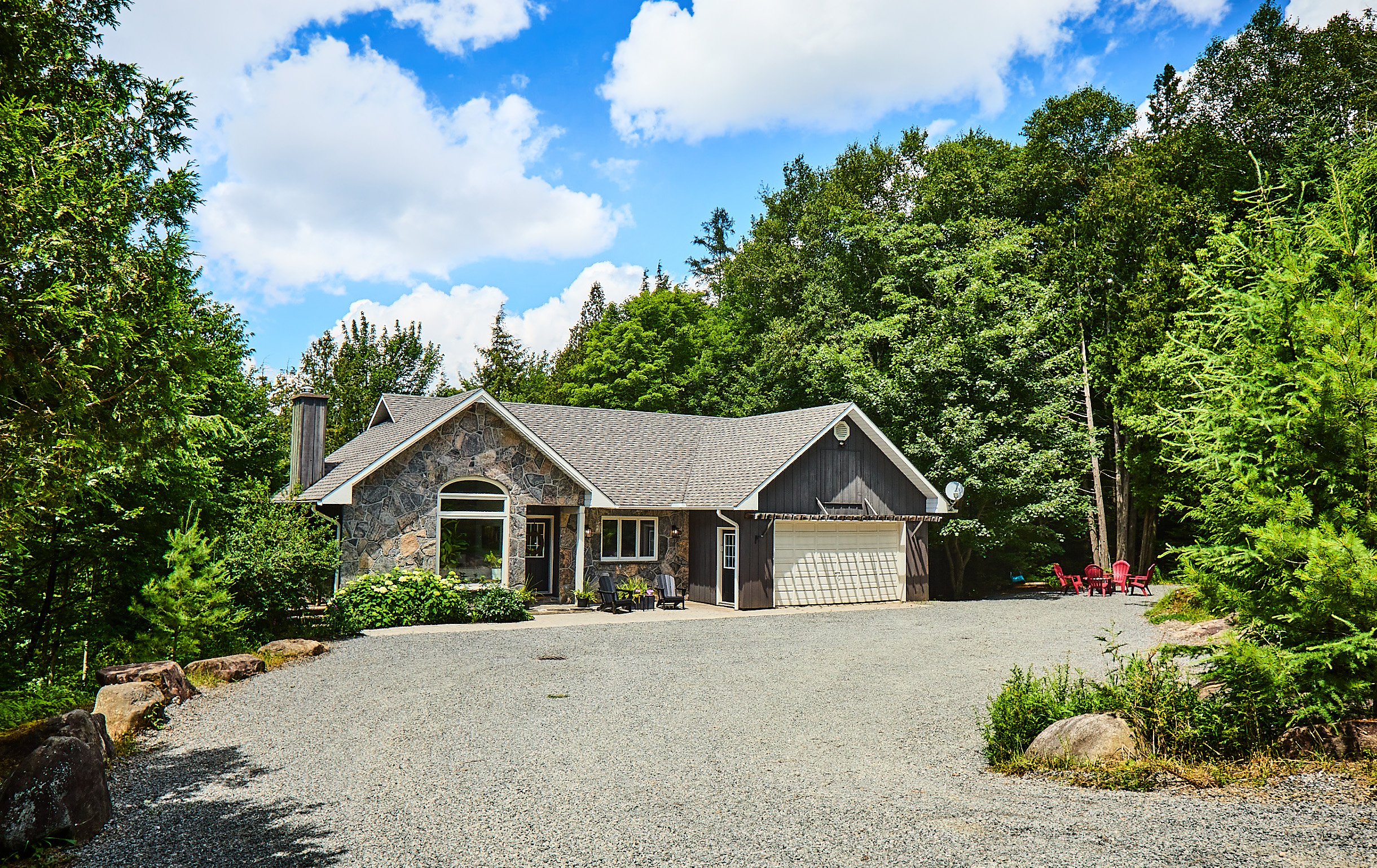 440 Chub Lake Road, Huntsville $995,000 &nbsp;