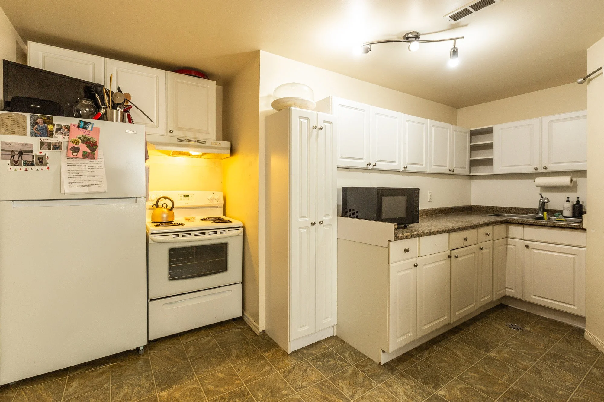 36 Southdale-6374.jpg