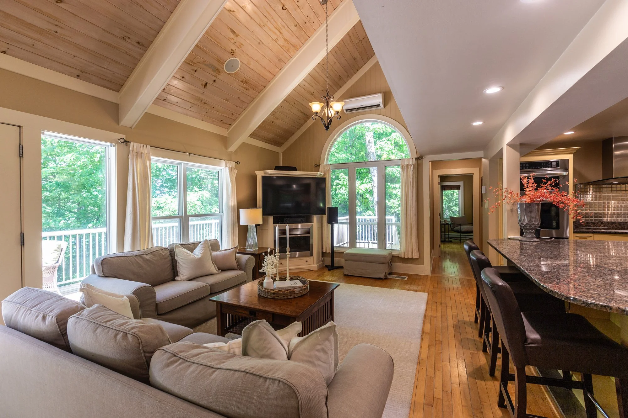 312 Swallowdale-6832.jpg