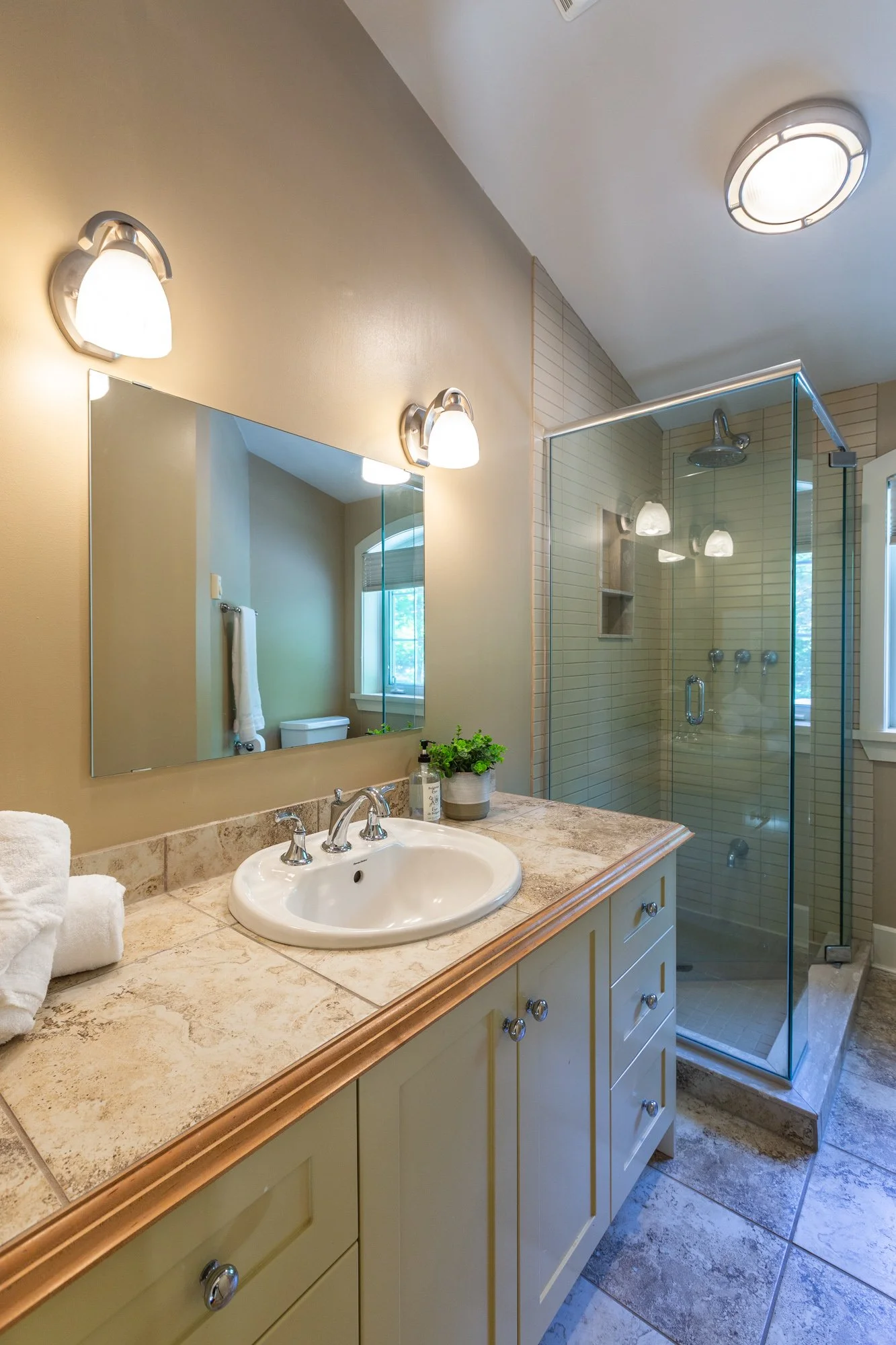 312 Swallowdale-6858.jpg