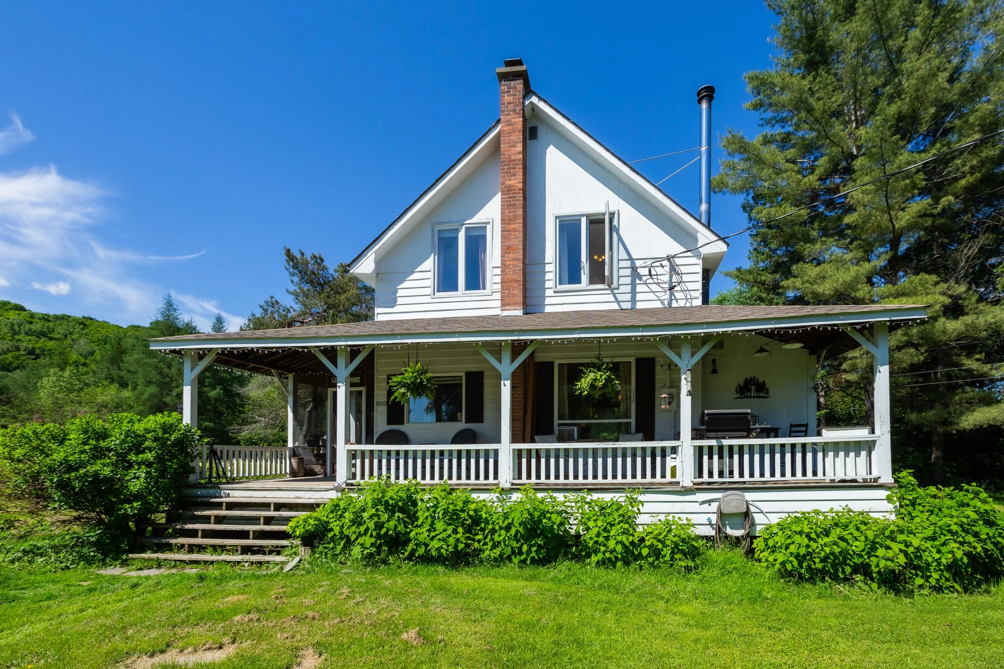 421 Lindgren Road East, Huntsville $799,900