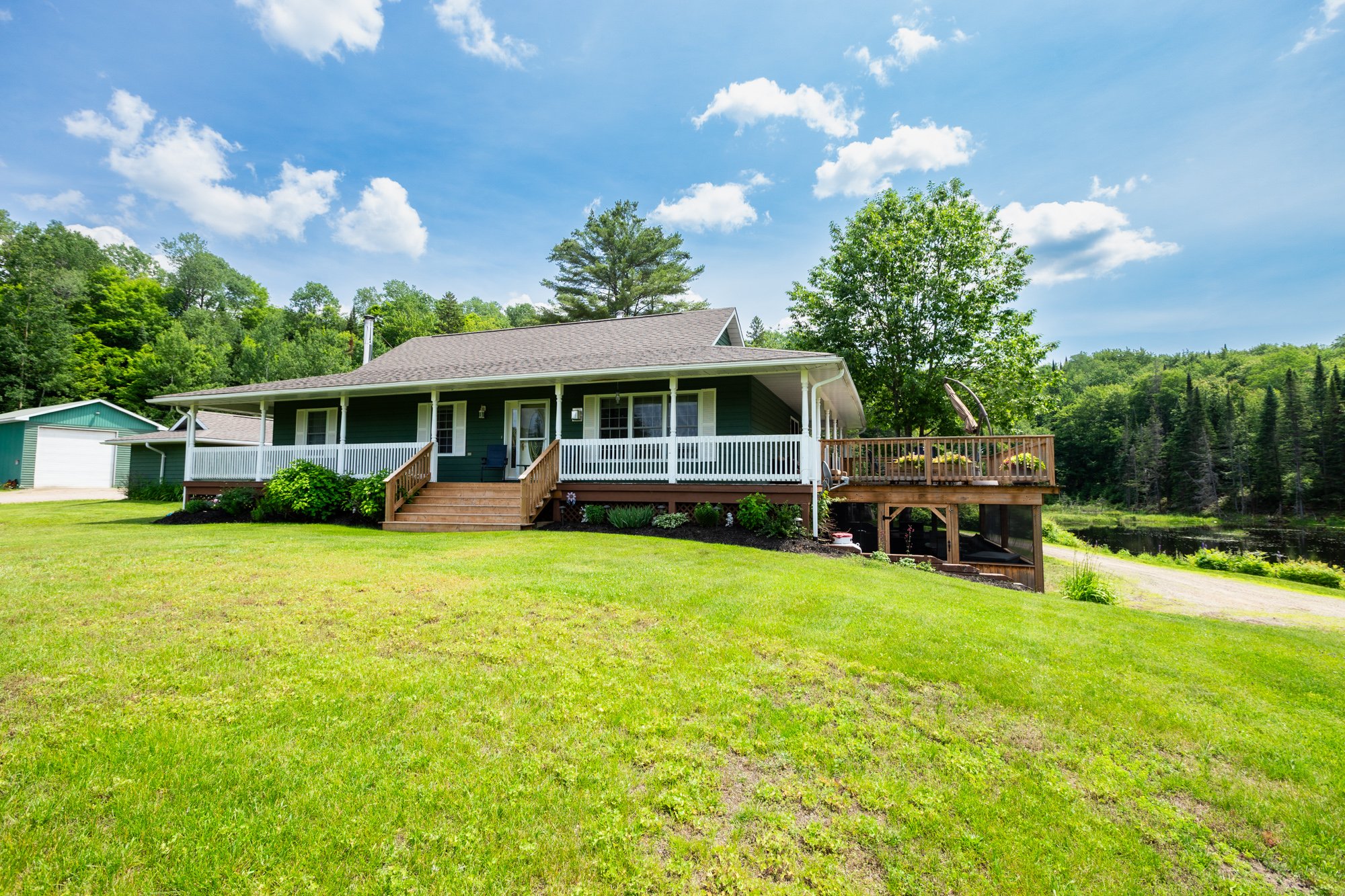 448 Long Lake Road, Novar $1,095,000
