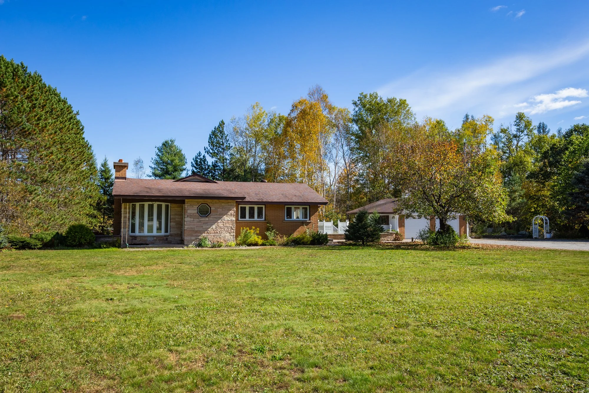 71 Novar Road, Huntsville $749,000