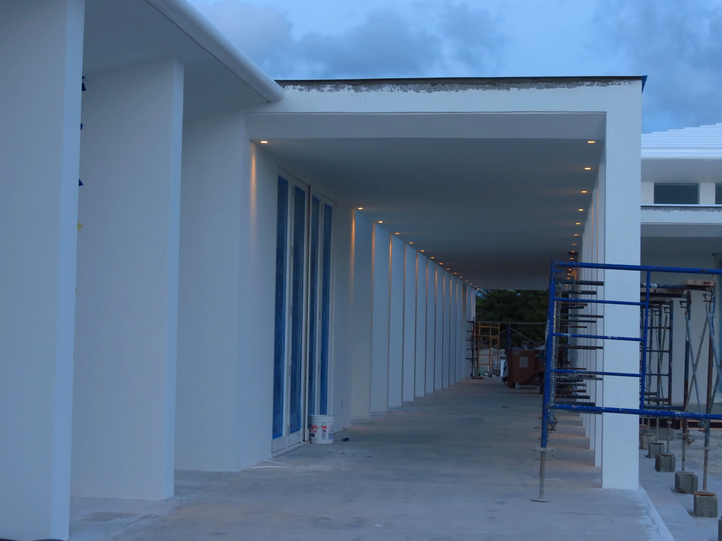 outdoor-walkway-lighting (2).JPG