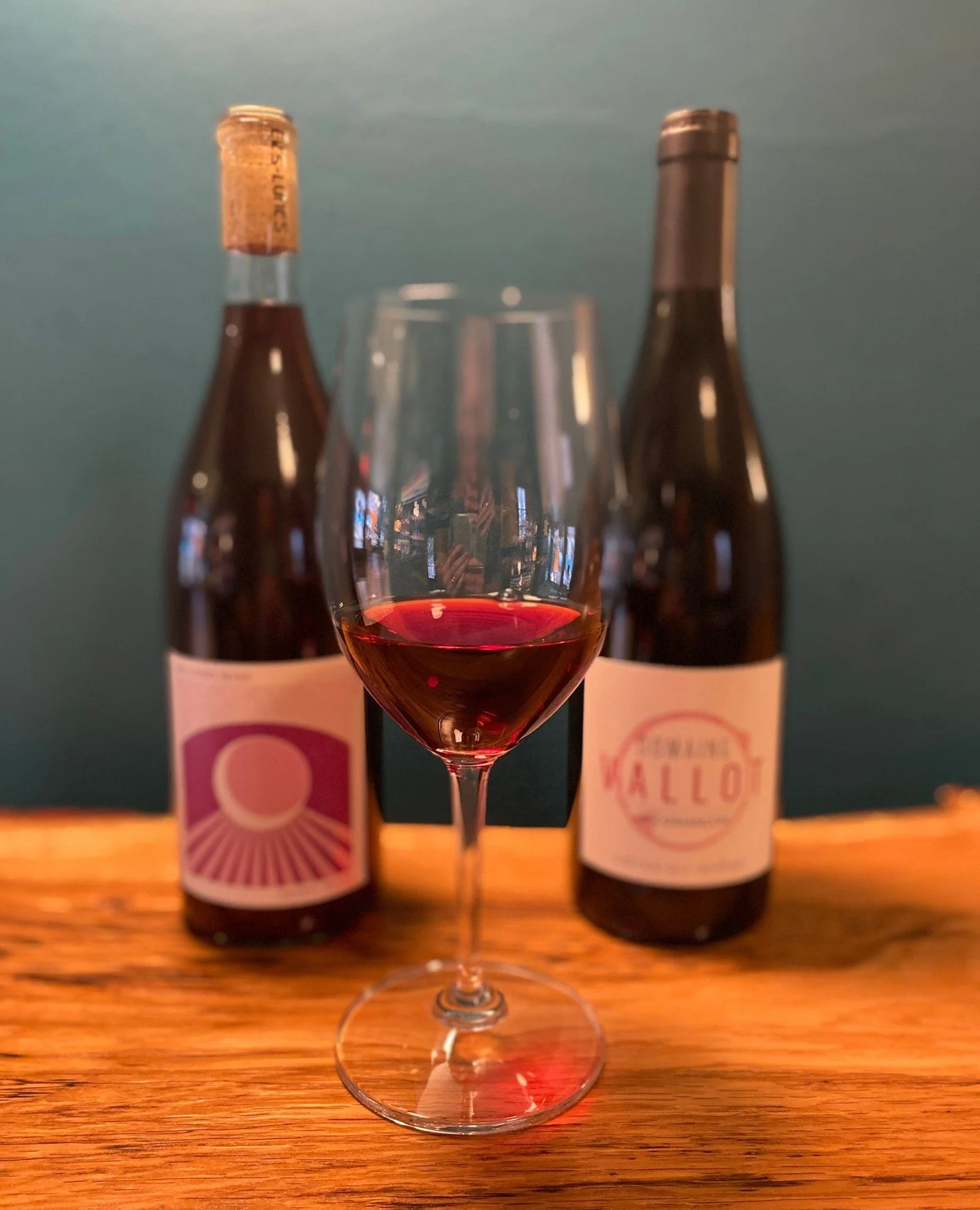 Red, white, bubbles, ros&eacute;? We have something to satisfy everyone at your Thanksgiving table. Plus, if someone tries to bring up political views, just do what the coaster says on the last slide. 🥂⁠
⁠
#thanksgiving #tablewine #atwoodschenkneigh