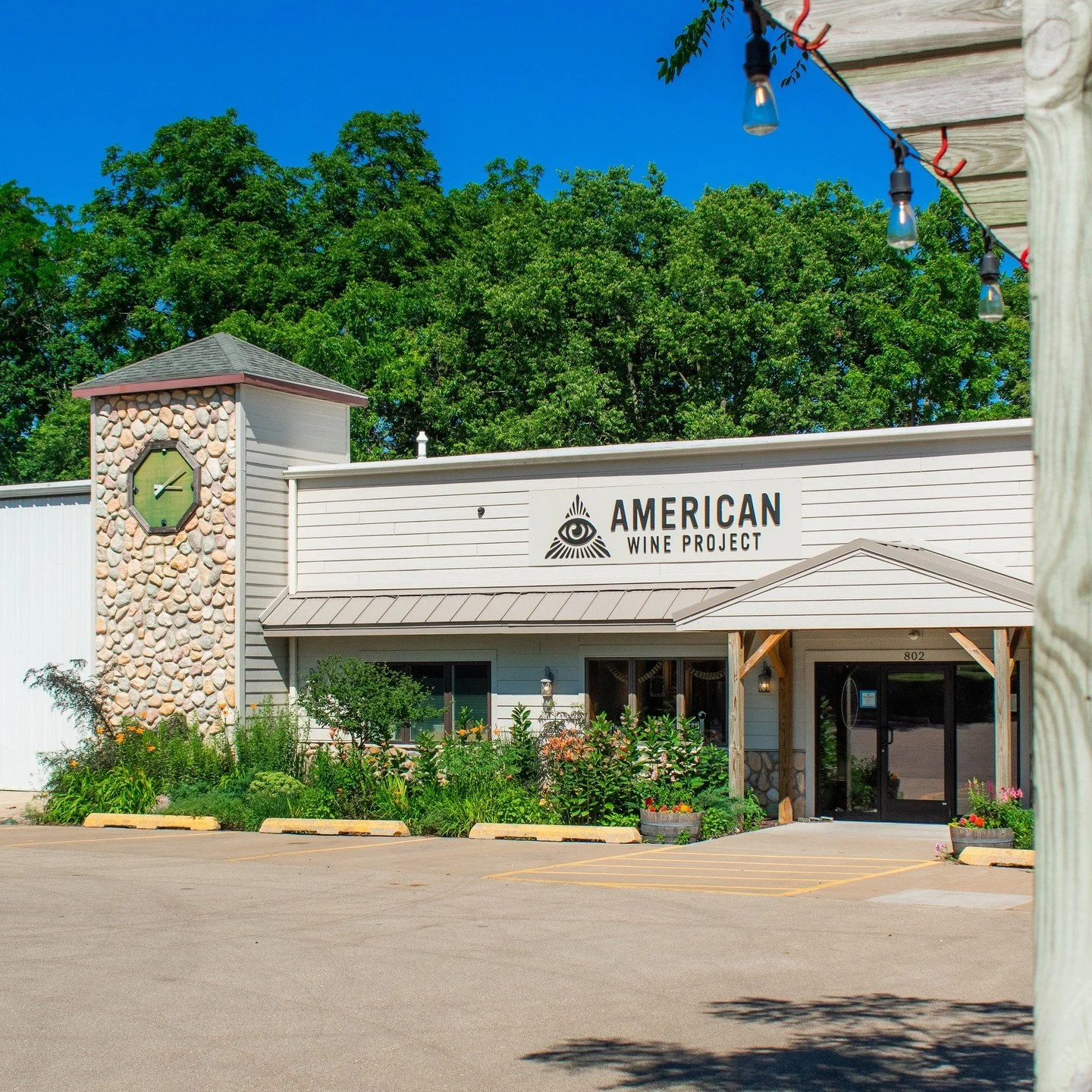 Meet the Maker behind one of Wisconsin&rsquo;s most exciting wineries. ⁠
⁠
Join us for an evening with Erin Rasmussen, founder and winemaker of American Wine Project, as she pours the entire Switch Theory lineup in the wine garden. ⁠
⁠
Plus, because 