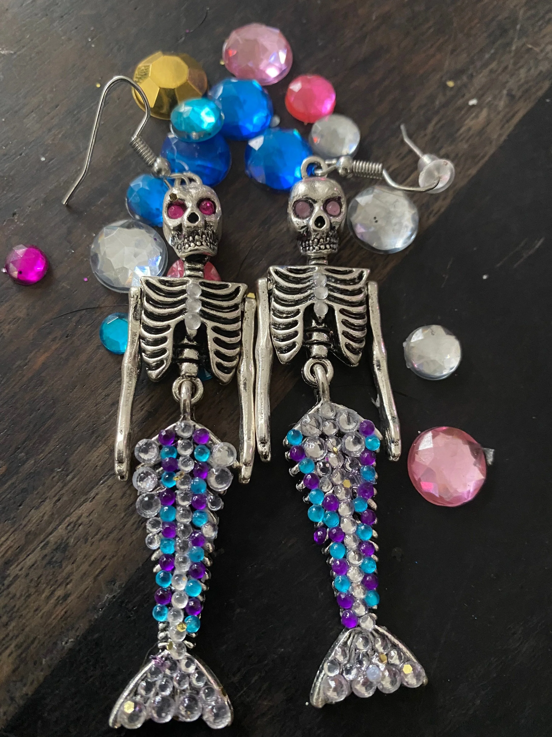 https://i.etsystatic.com/23841854/r/il/b68434/2512516987/il_fullxfull.2512516987_orqr.jpg