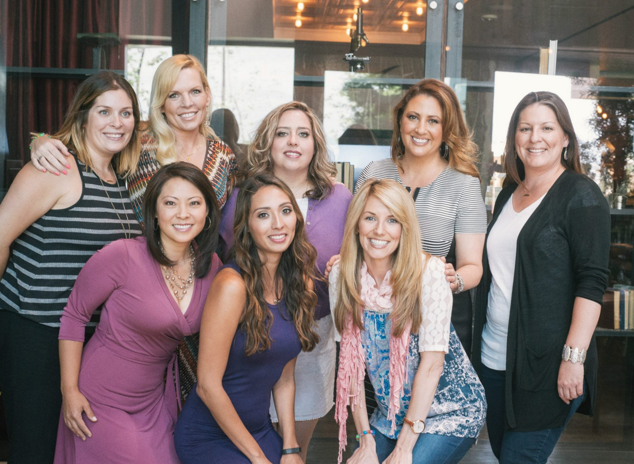 Chula’s Mission Founders (Mayra front center, Lyndsey back center) and Panelists after a Speaking Event Hosted by Chula’s Mission.