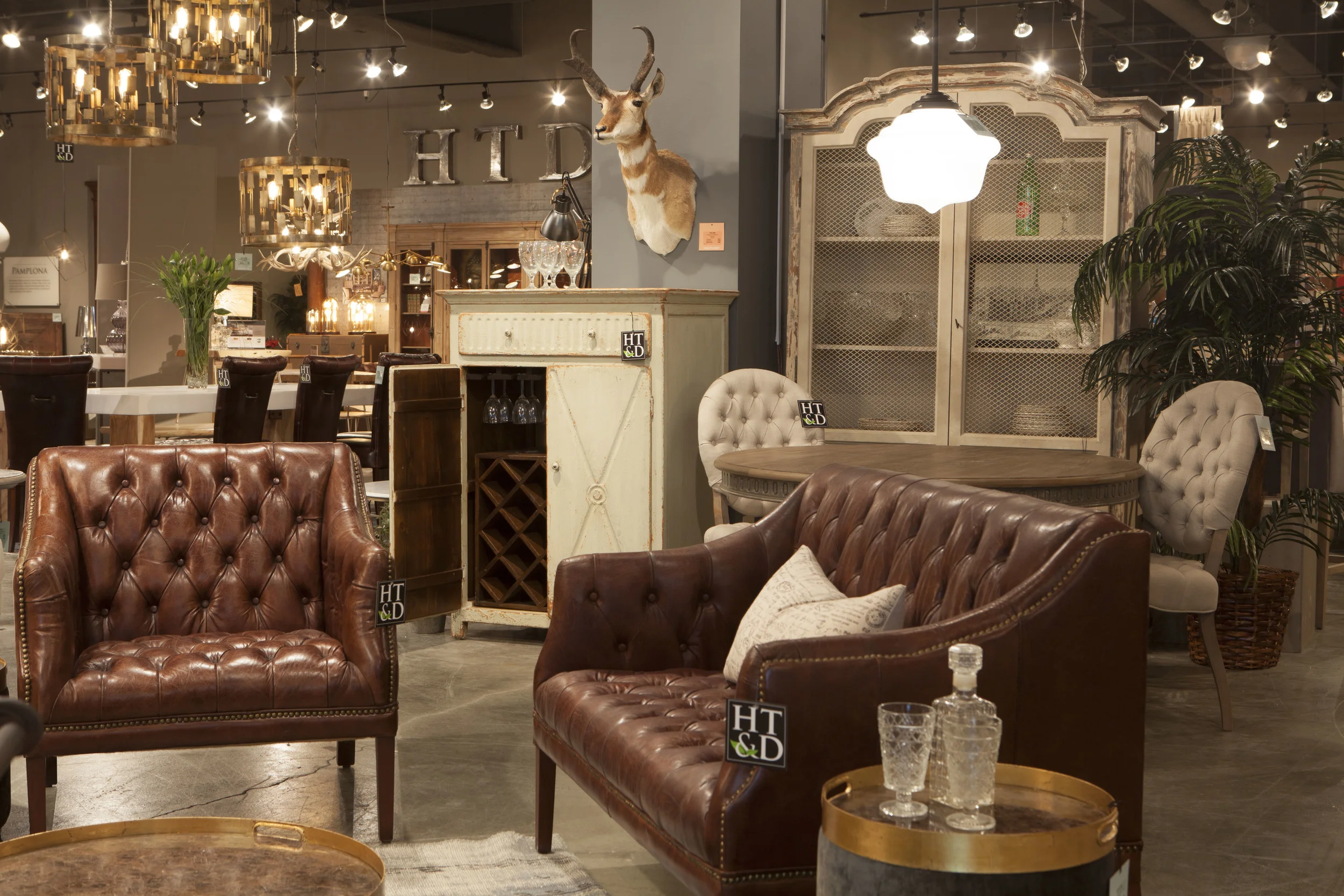 April2016_showroom_31.jpg