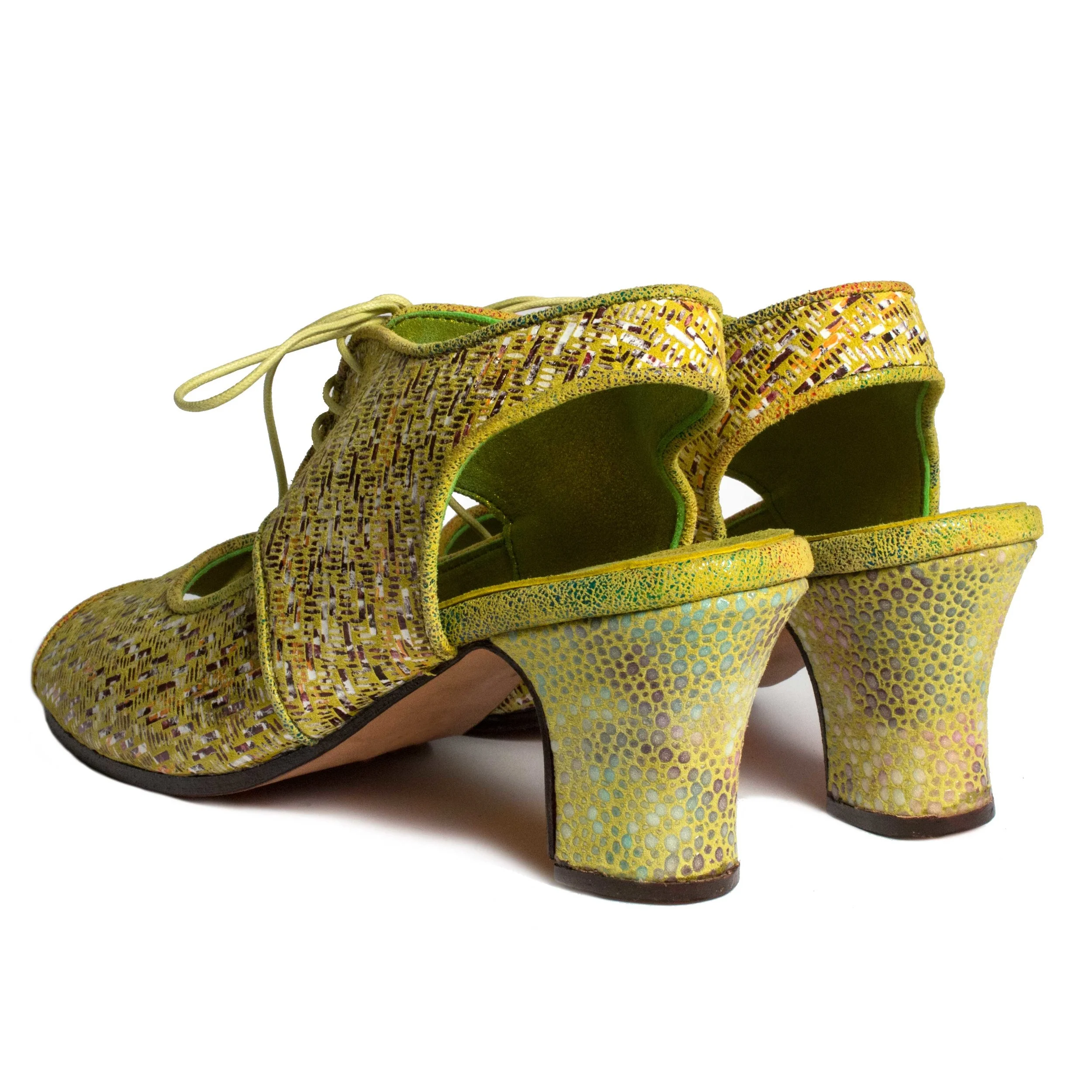 open_toe_yellow_tweed_detail_crop_web.jpg