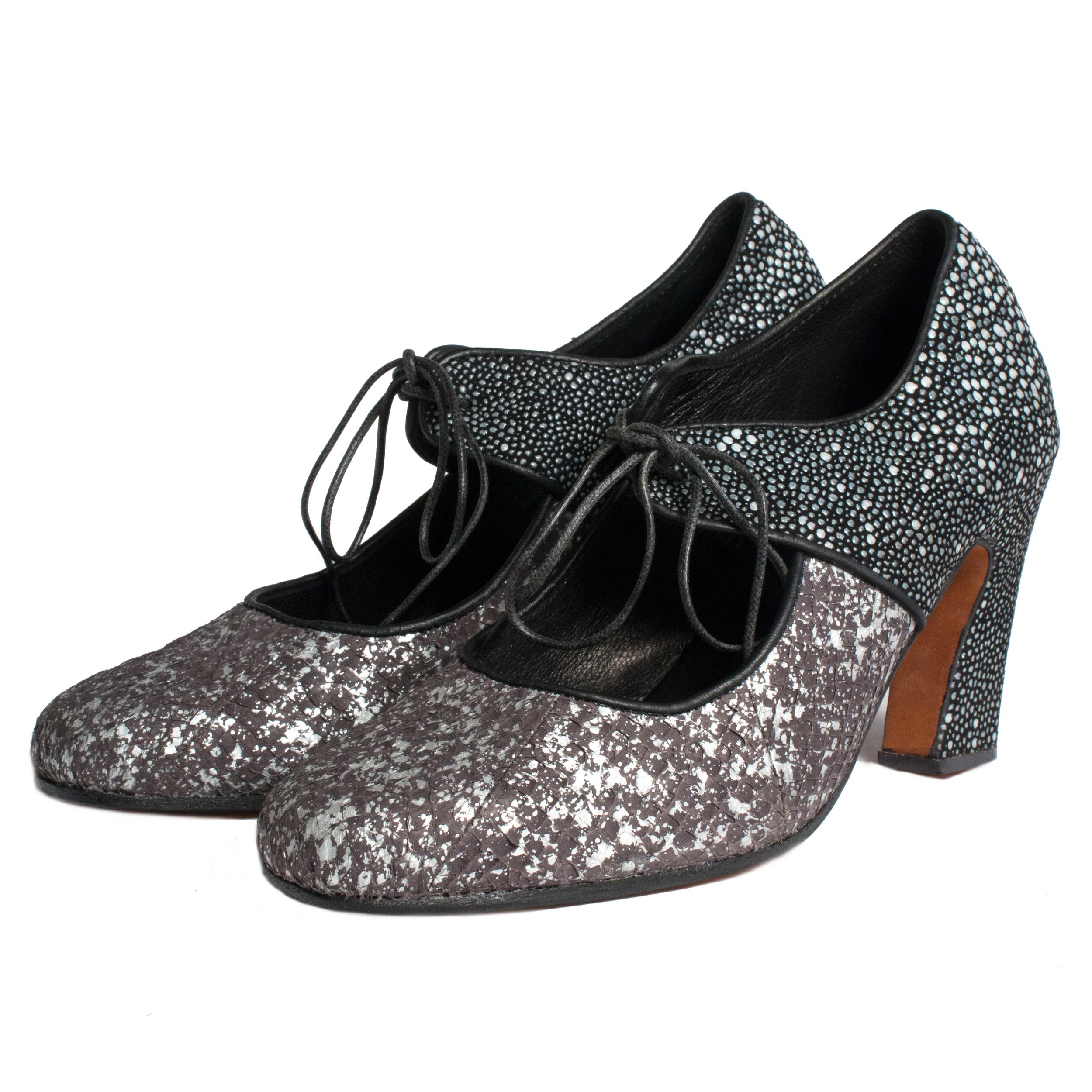 Tango_grey_speckle_web.jpg