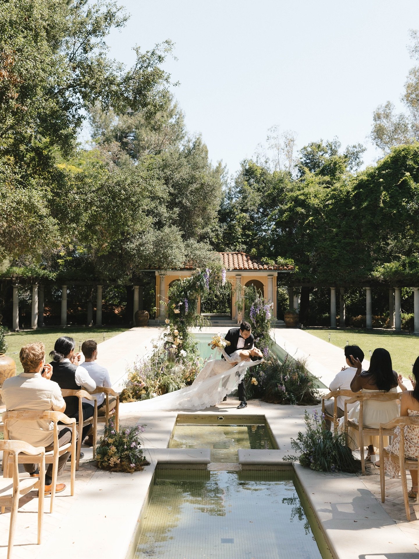 Solla &amp; Paul 💜

Design: @cherylhanphoto @goodfloralco 
Venue: @etienneestate 
Photography: @alyshamillerphotography 
Coordination: @ahloveevents 
Florals: @goodfloralco 
HMUA: @christyyoo_artistry 
Veil: @jaykaybriadsandbridal 
Rentals: @foundre