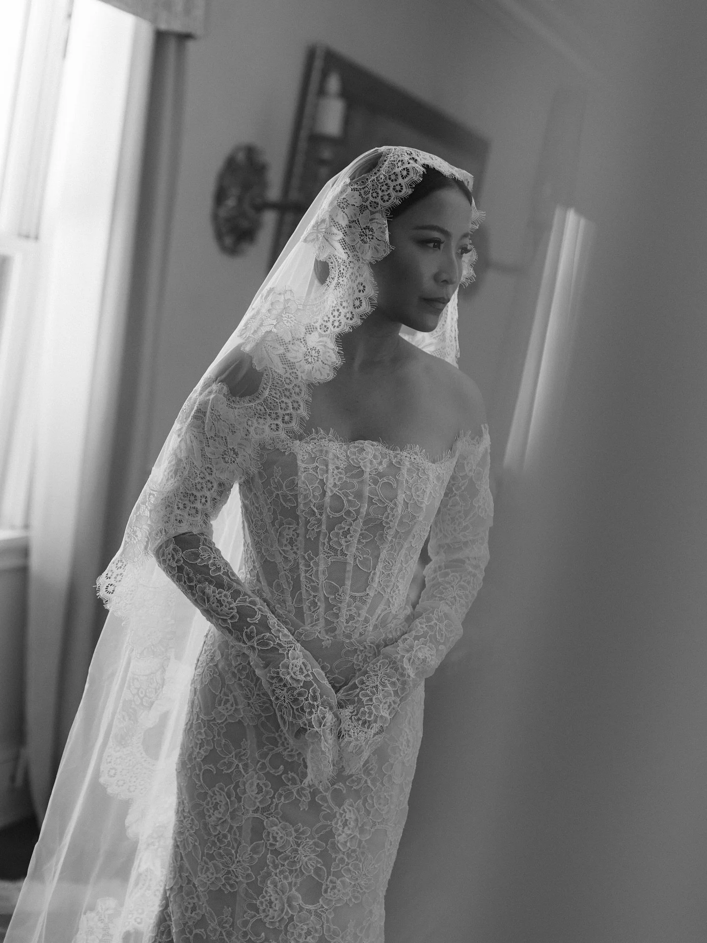 Solla&rsquo;s wedding day looks. The veil, it&rsquo;s just too good 🤍

Design: @cherylhanphoto @goodfloralco 
Photography: @alyshamillerphotography 
Venue: @etienneestate 
Coordination: @ahloveevents 
Florals: @goodfloralco 
HMUA: @christyyoo_artist