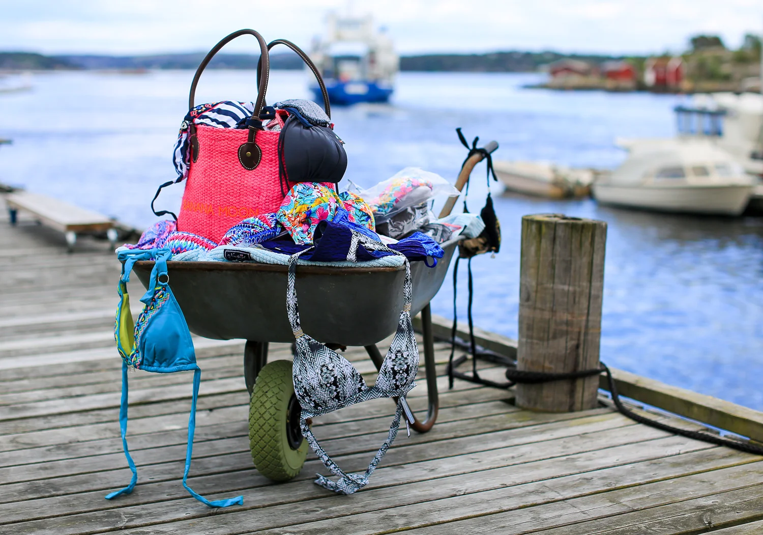 Bikini-sesongen er her! Butikken bugner av bikini fra Banana Moon. Nunnes Bazar på Skjærhalden har sommertekstilene klare.