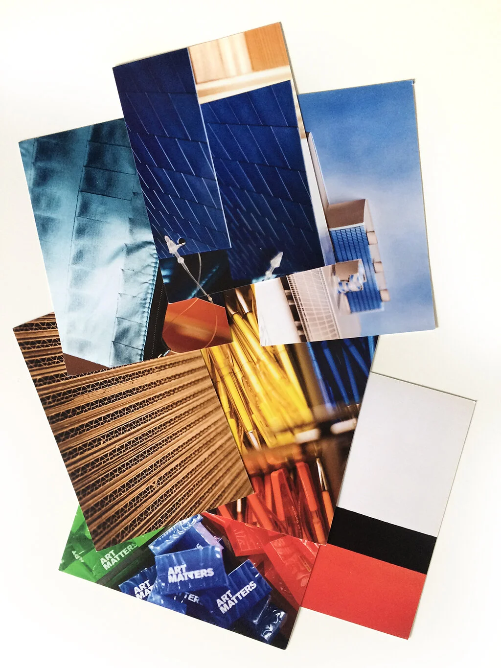 05_GiftShopGiftShopPostcards.jpg