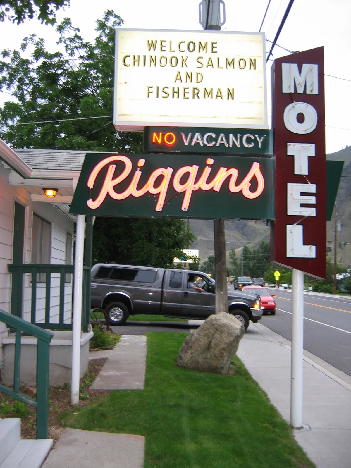 Salmon man business in central Idaho, and federal salmon plans have been thumbing their noses at Idaho's small towns for nearly two decades. (Photo by Jeff Barney)