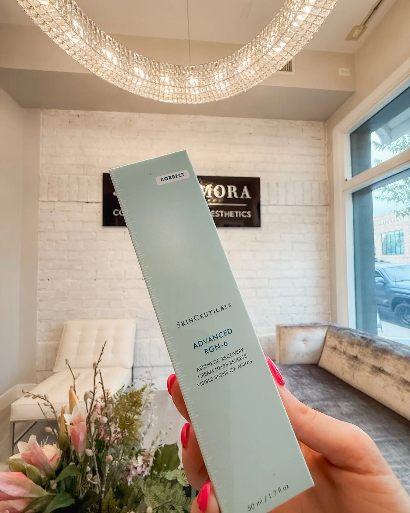 Sarah&rsquo;s secret weapon for healthy, glowy skin? SkinCeuticals Advanced RGN-6💪

Why she loves it:
🌟 Everyday anti-aging hero &ndash; Supports skin regeneration, smooths texture, and improves firmness over time.

💧 Universal benefits &ndash; Wo