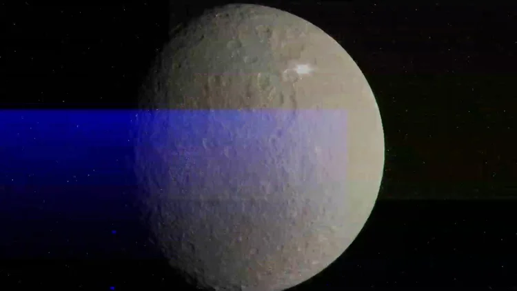 22 NEAR(ER)Stillmoon.jpg