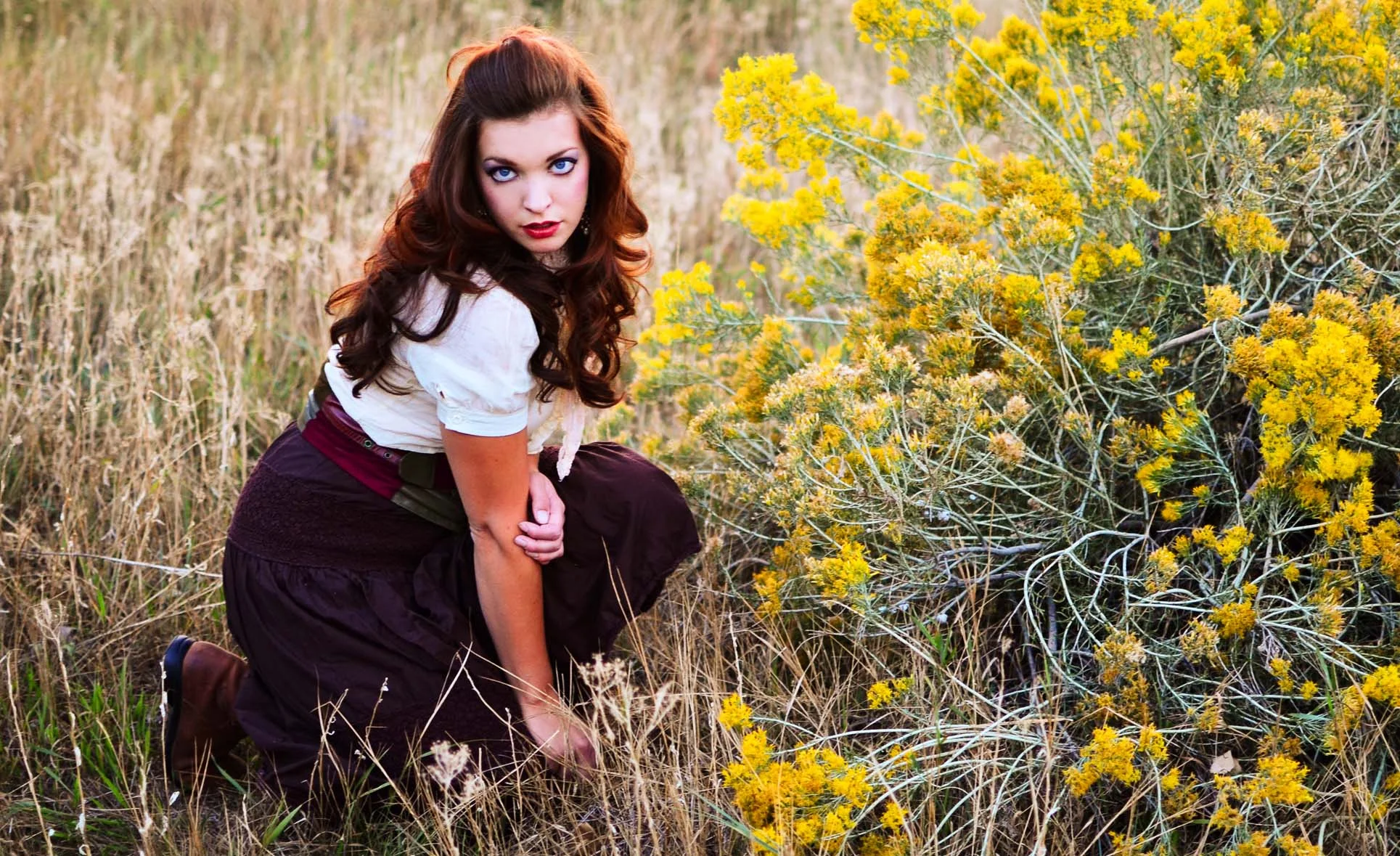 Styled Outdoor Field Photography