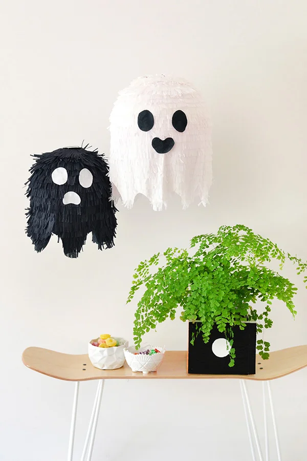 The Paper + Craft Pantry Blog: Black and white D.I.Y. ghost pinatas hung up making for the perfect decor or for the traditional use.