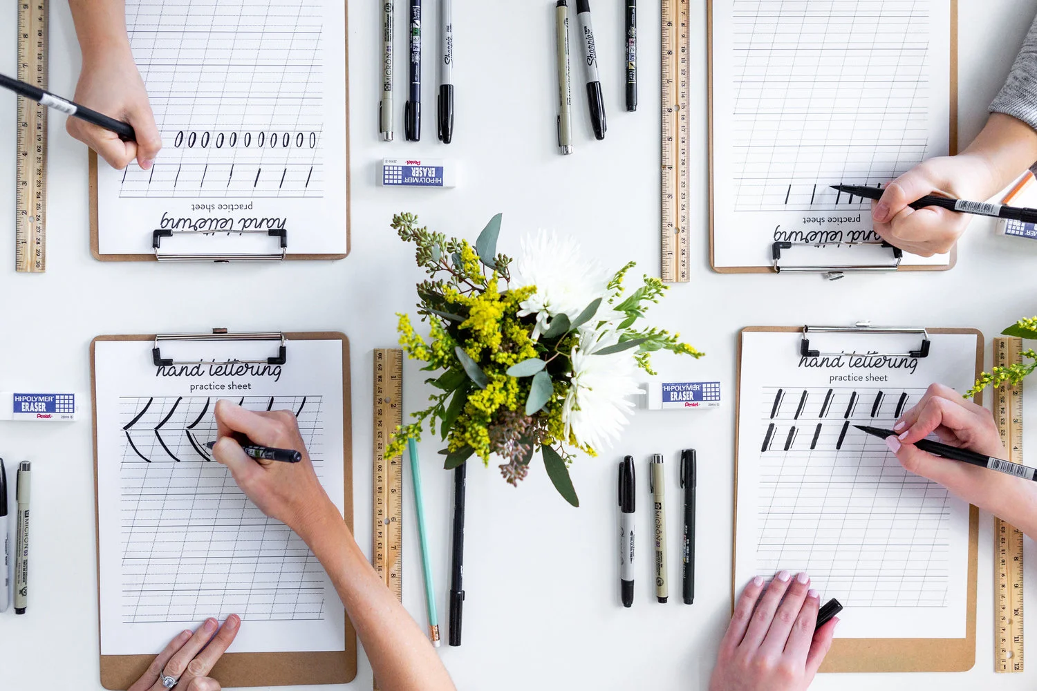 The Paper + Craft Pantry Blog: Beginners hand lettering workshop. Learned different strokes.